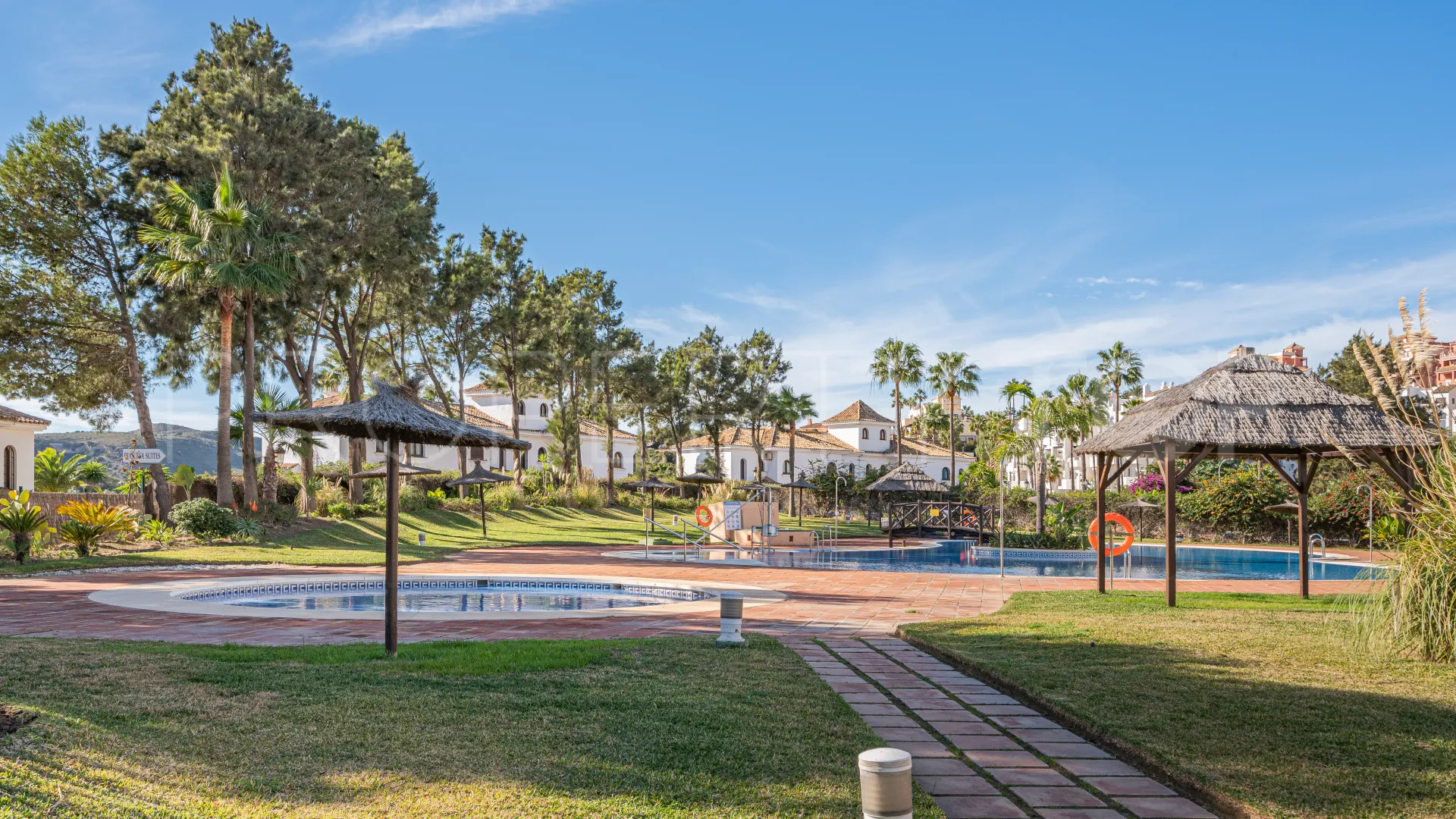 Duplex en venta de 2 dormitorios en Duquesa Suites
