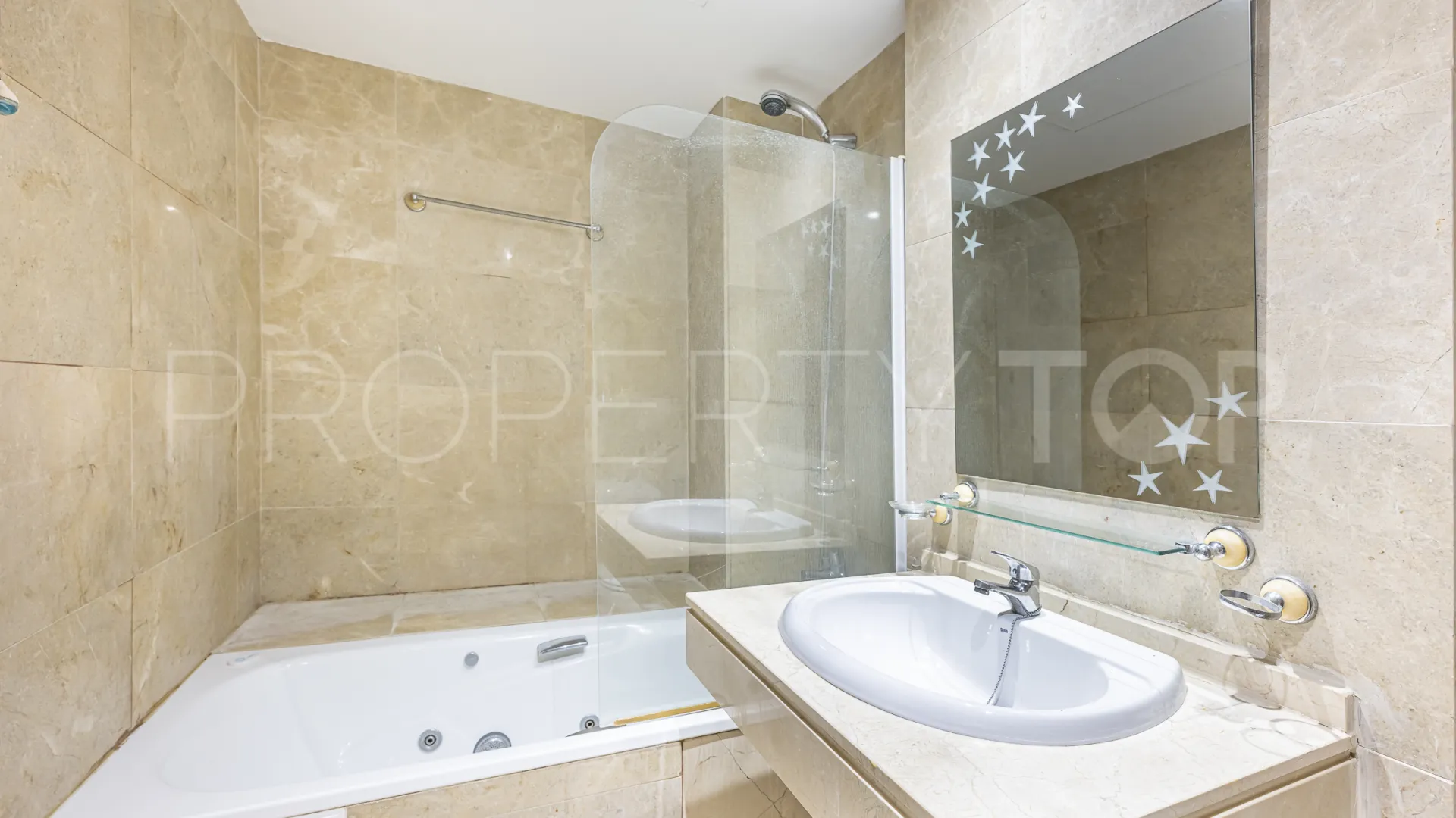 Duplex en venta de 2 dormitorios en Duquesa Suites