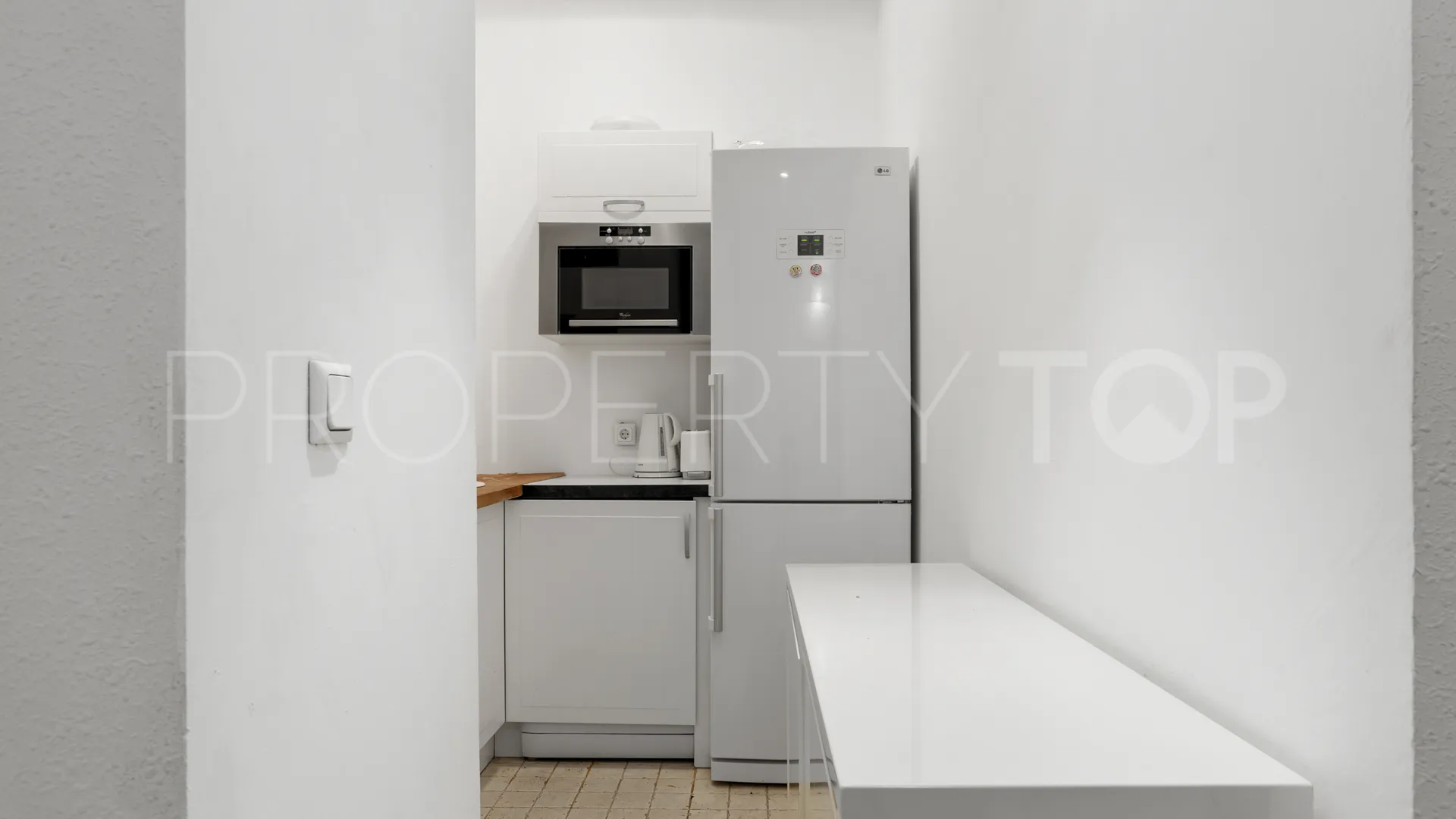 Apartamento en venta en Marbella - Puerto Banus de 2 dormitorios