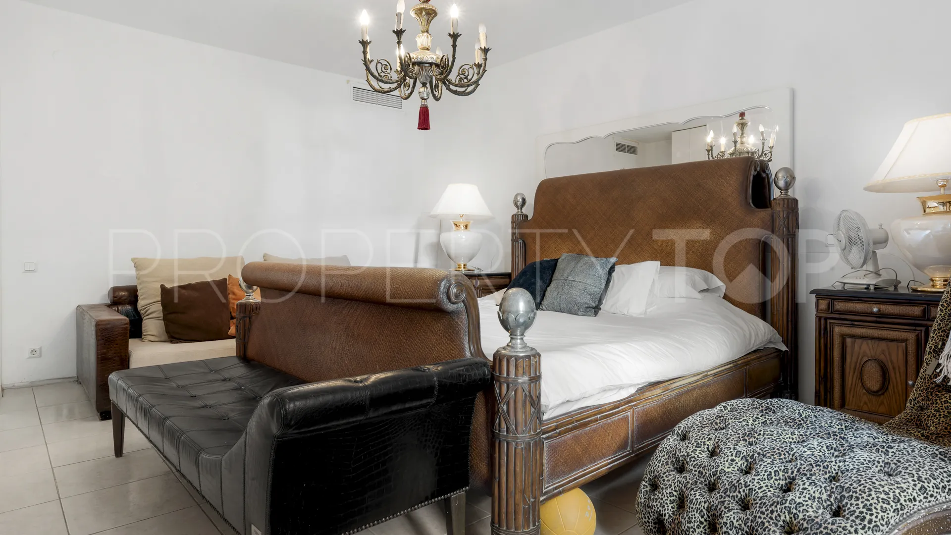 Apartamento en venta en Marbella - Puerto Banus de 2 dormitorios