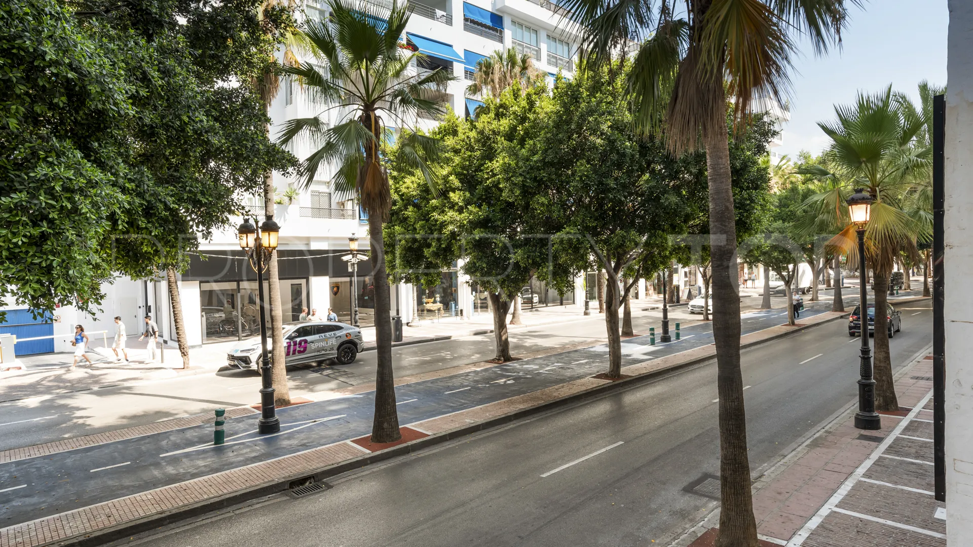 Apartamento en venta en Marbella - Puerto Banus de 2 dormitorios