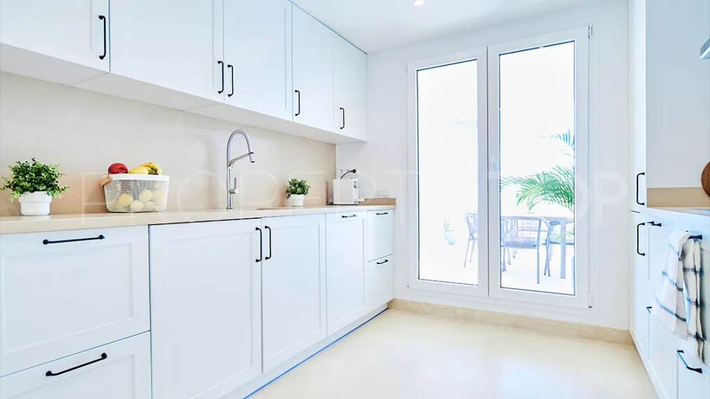Nueva Andalucia, apartamento planta baja a la venta con 2 dormitorios