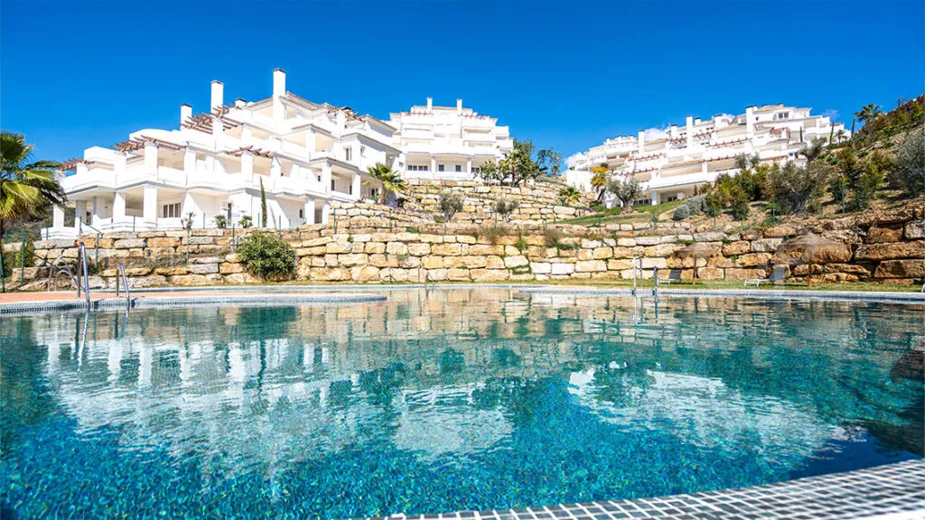 Nueva Andalucia, apartamento planta baja a la venta con 2 dormitorios