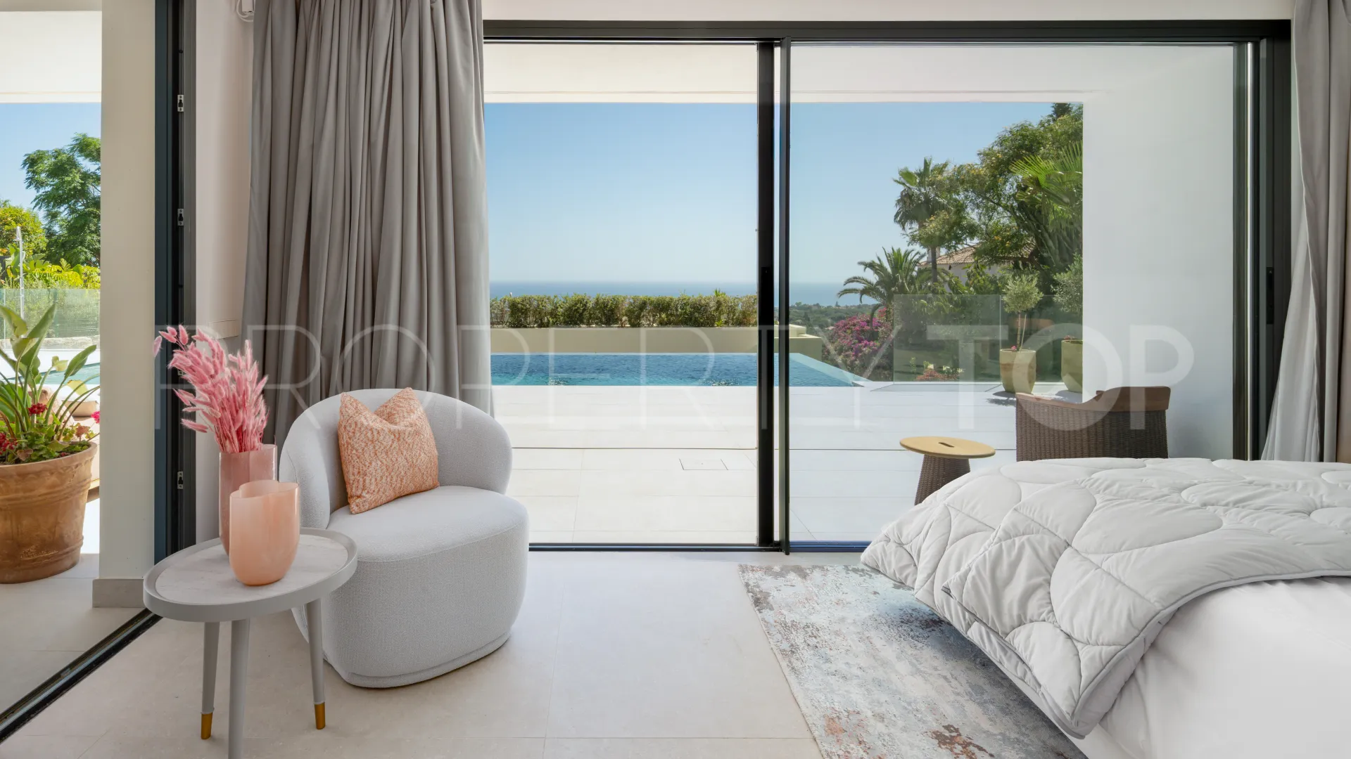 Se vende casa en Elviria