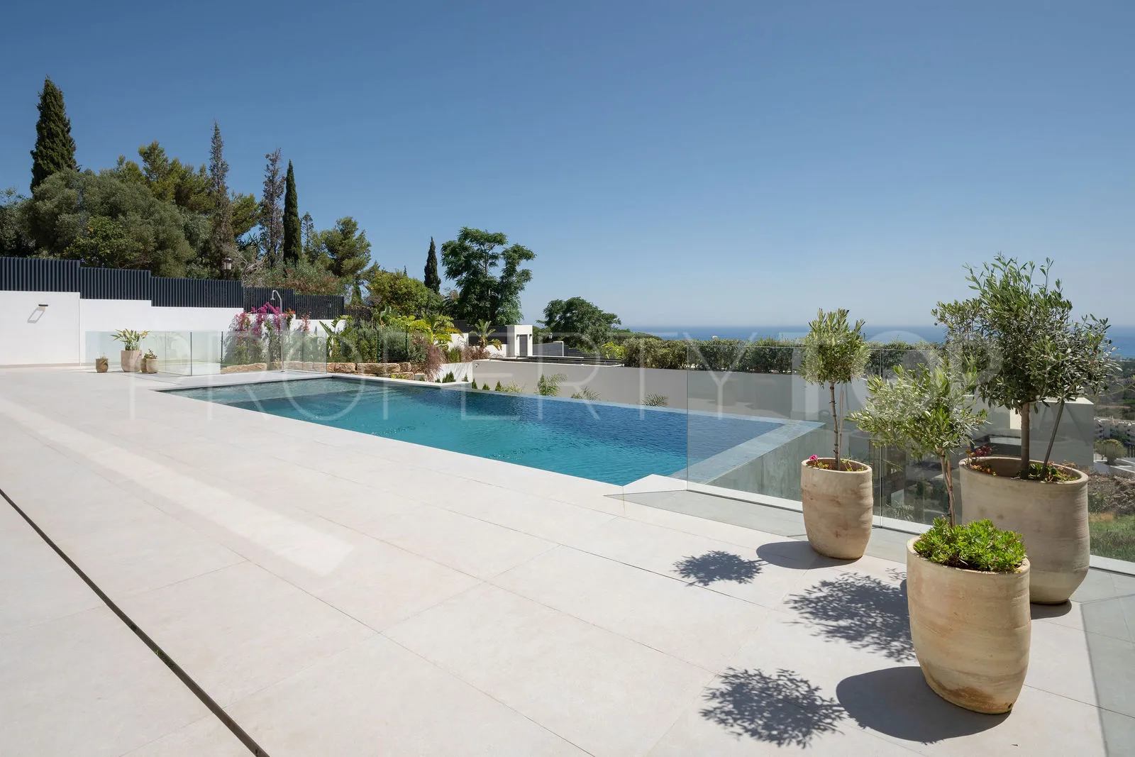 Se vende casa en Elviria