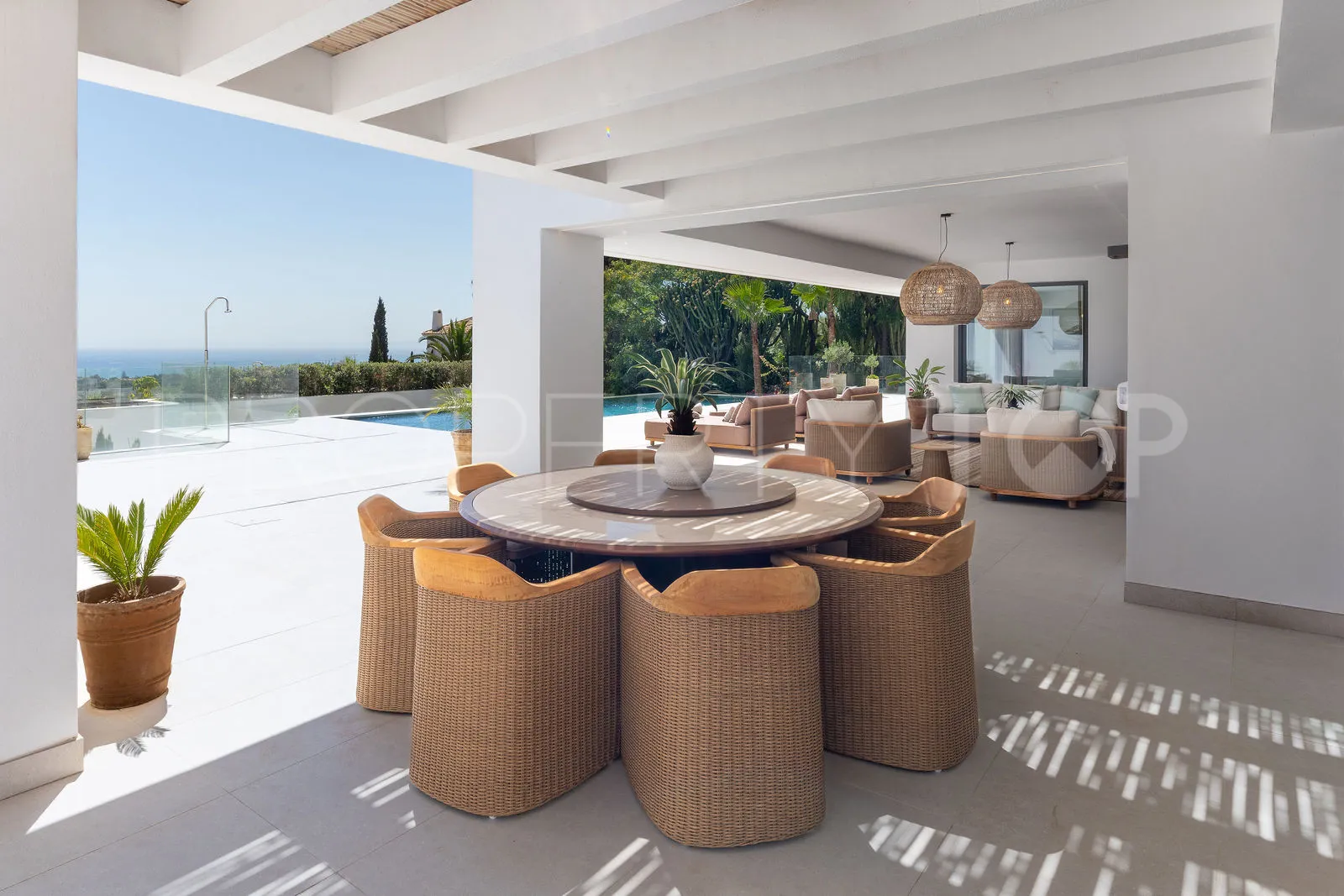 Se vende casa en Elviria