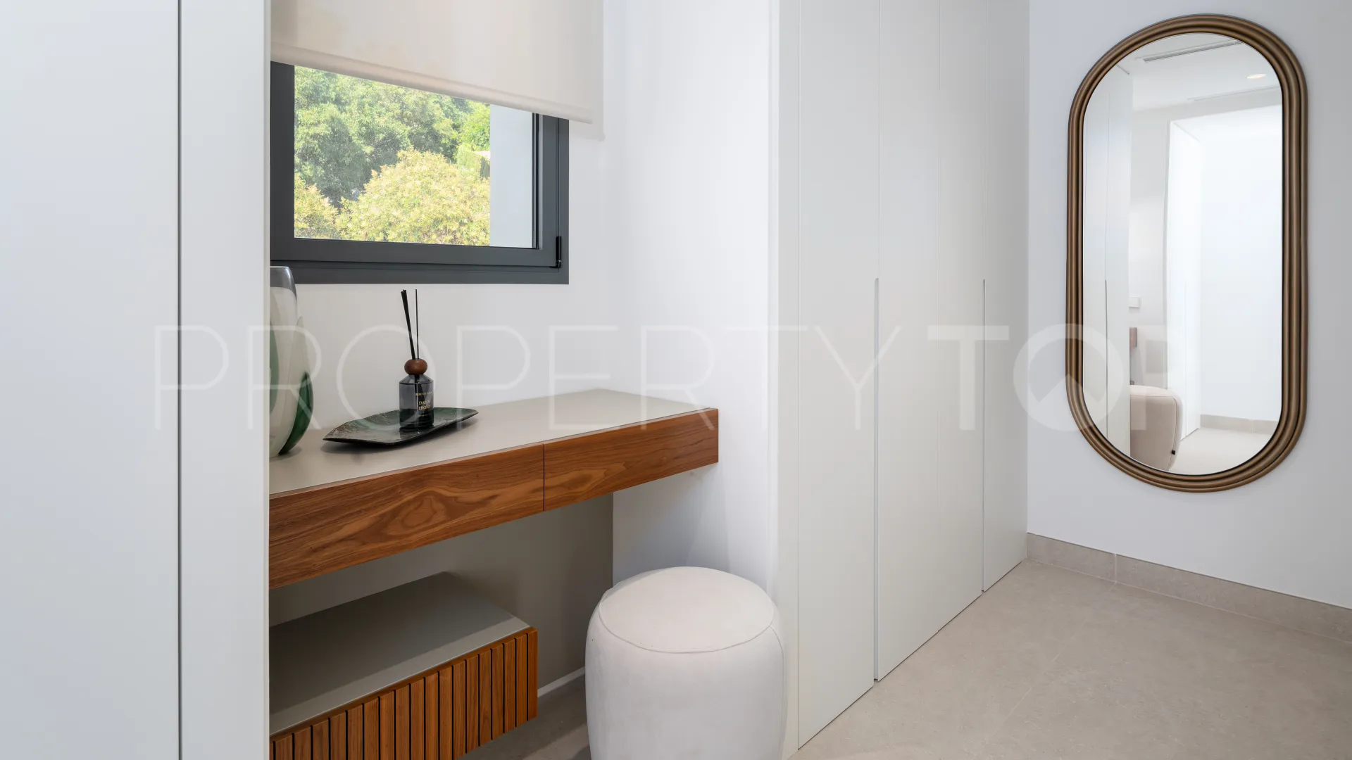 Se vende casa en Elviria