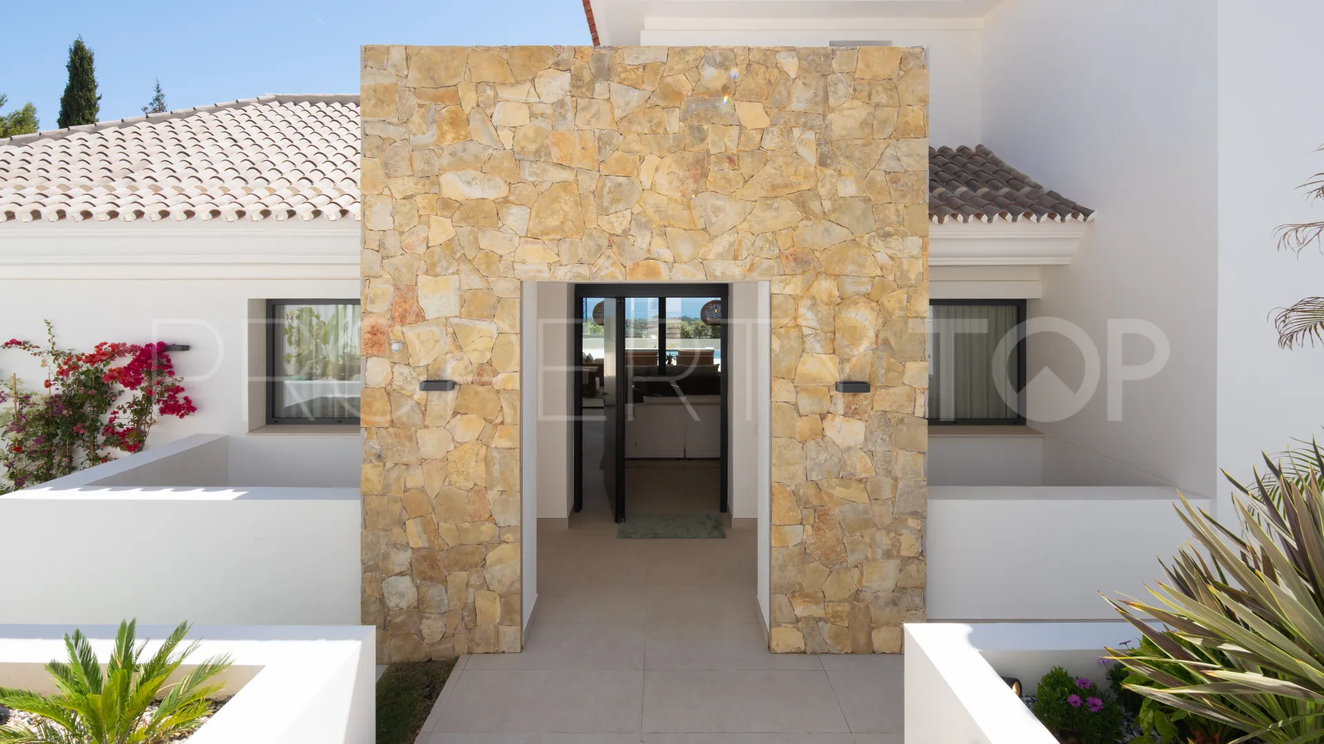 Se vende casa en Elviria
