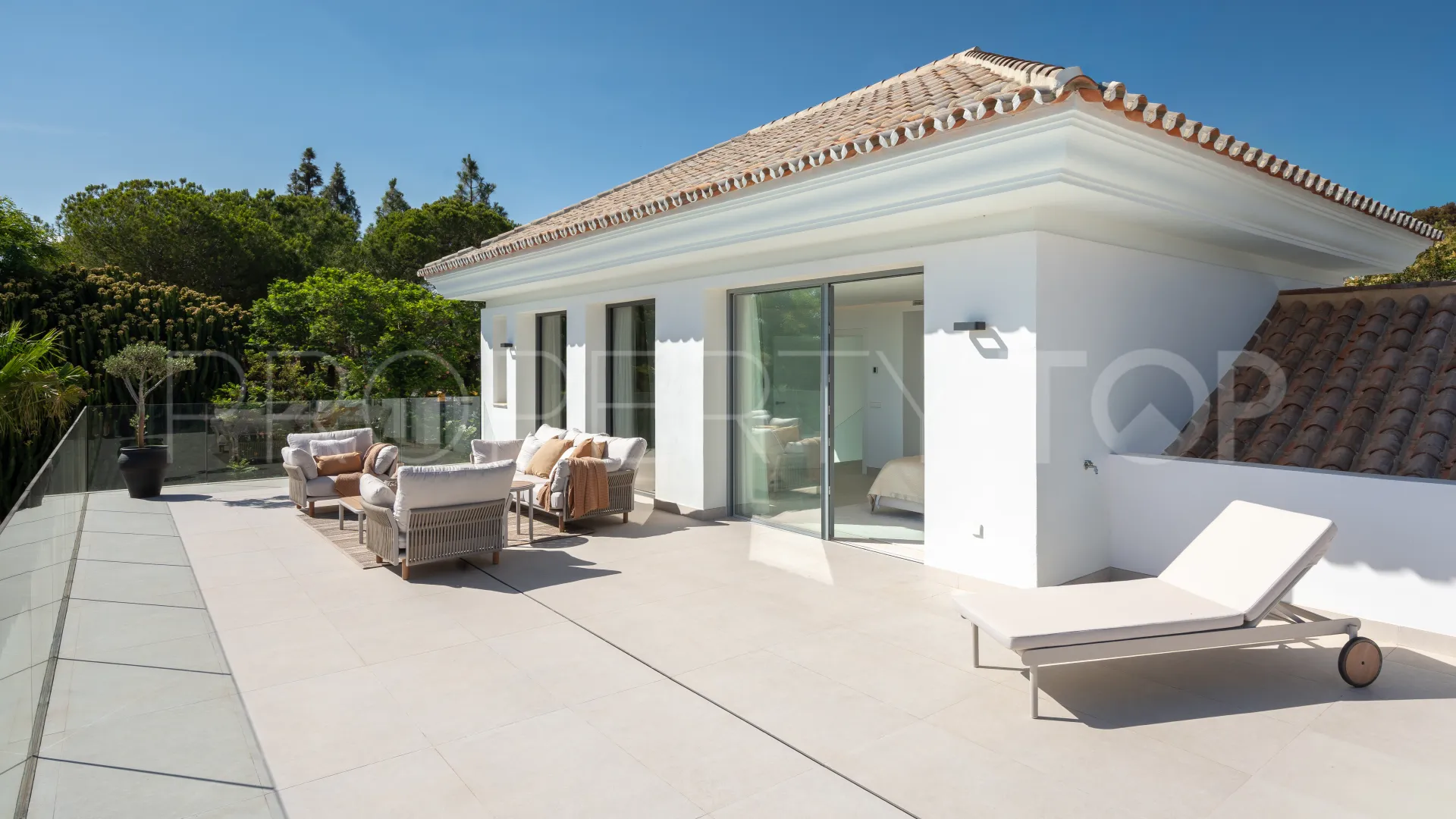 Se vende casa en Elviria