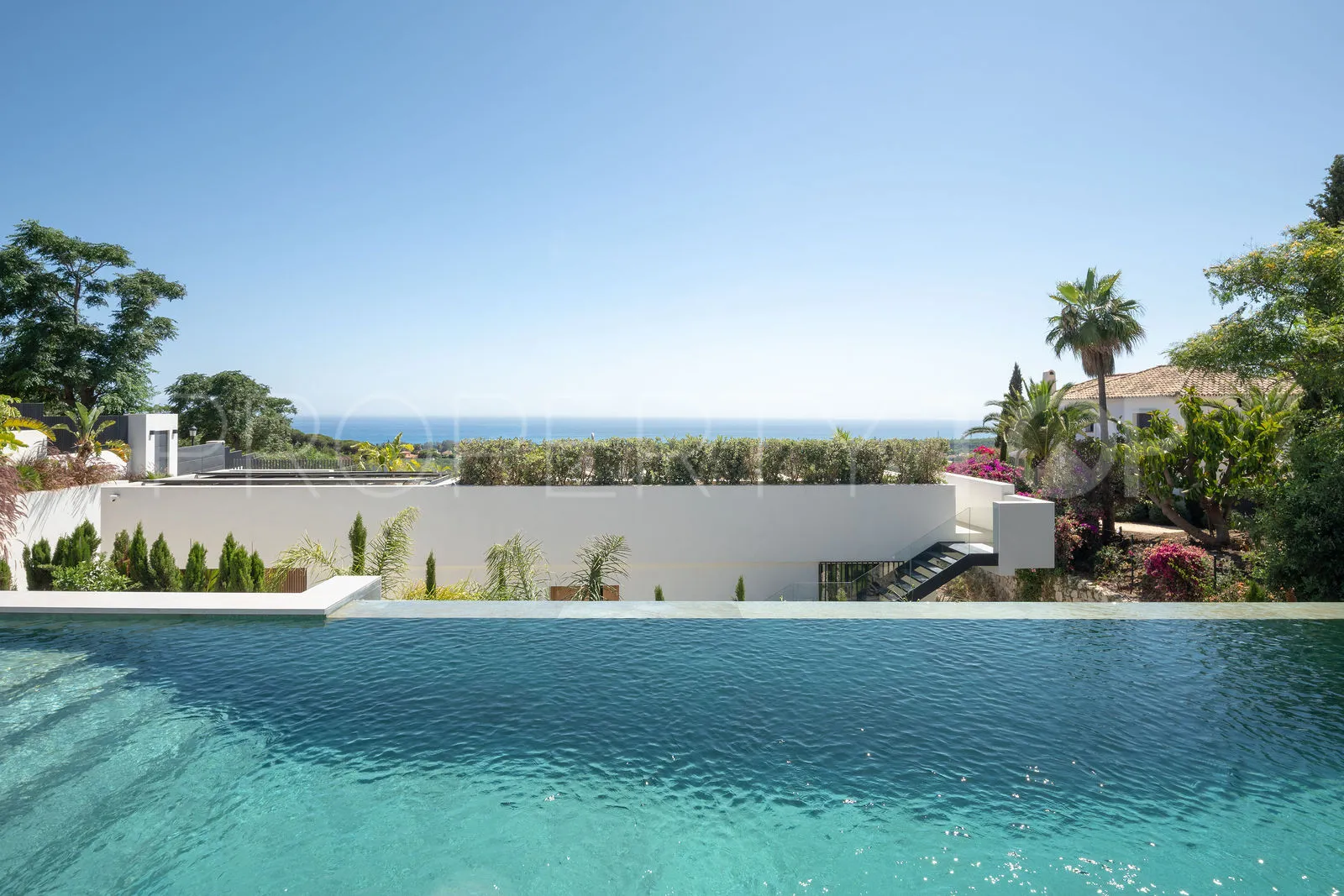 Se vende casa en Elviria