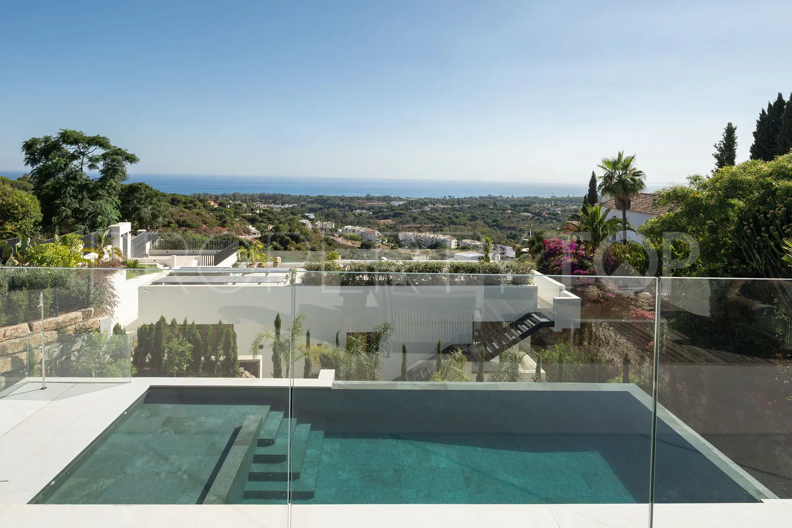 Se vende casa en Elviria