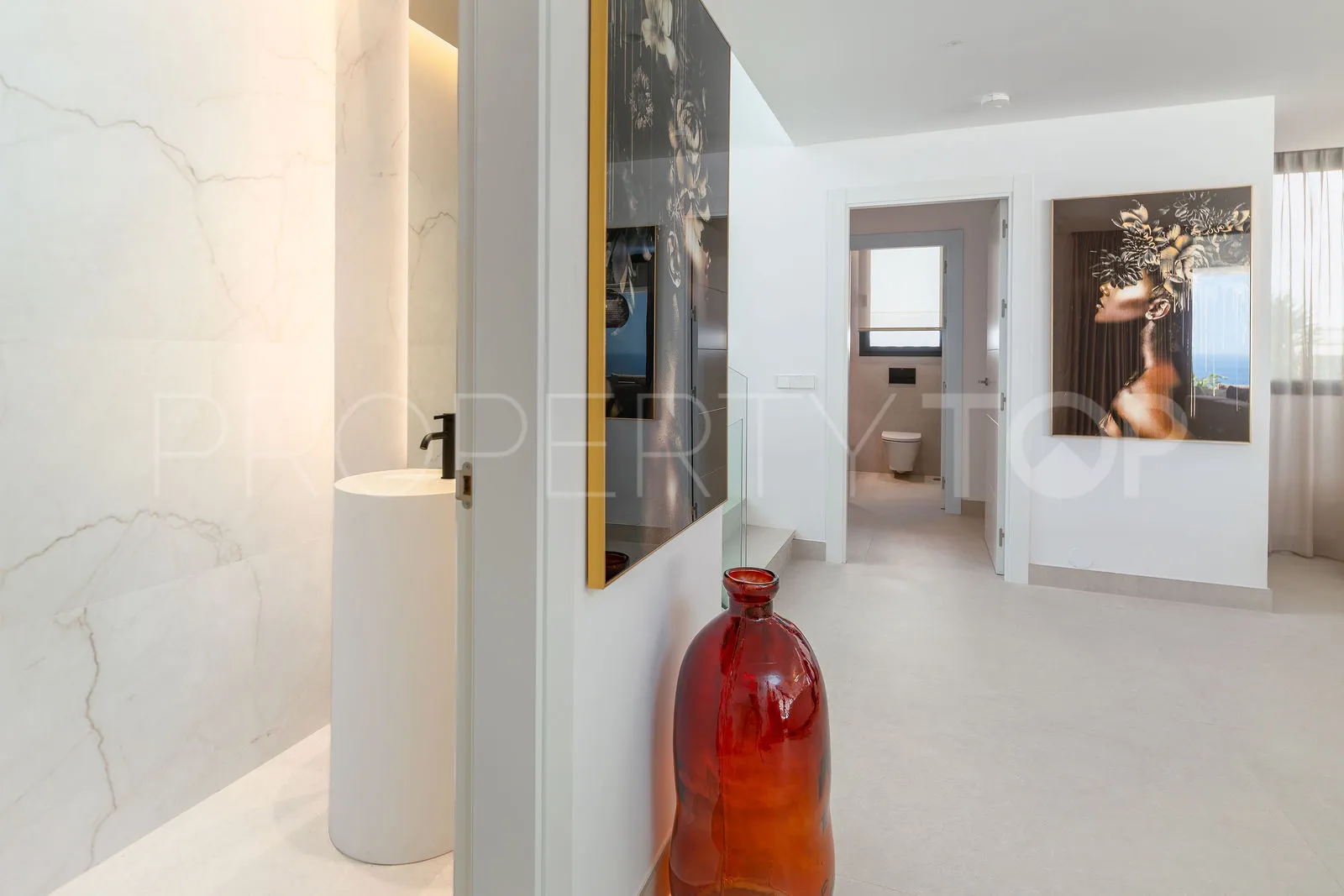Se vende casa en Elviria