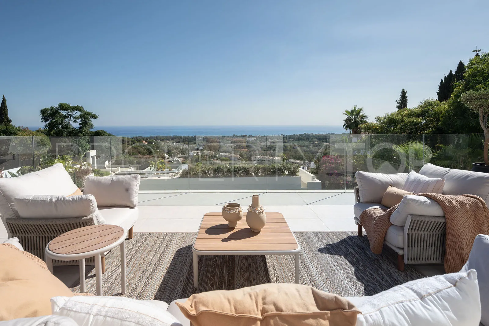 Se vende casa en Elviria
