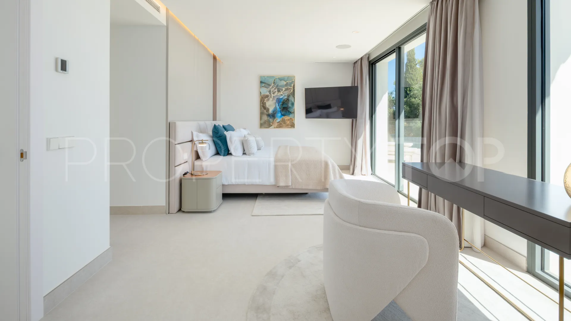 Se vende casa en Elviria