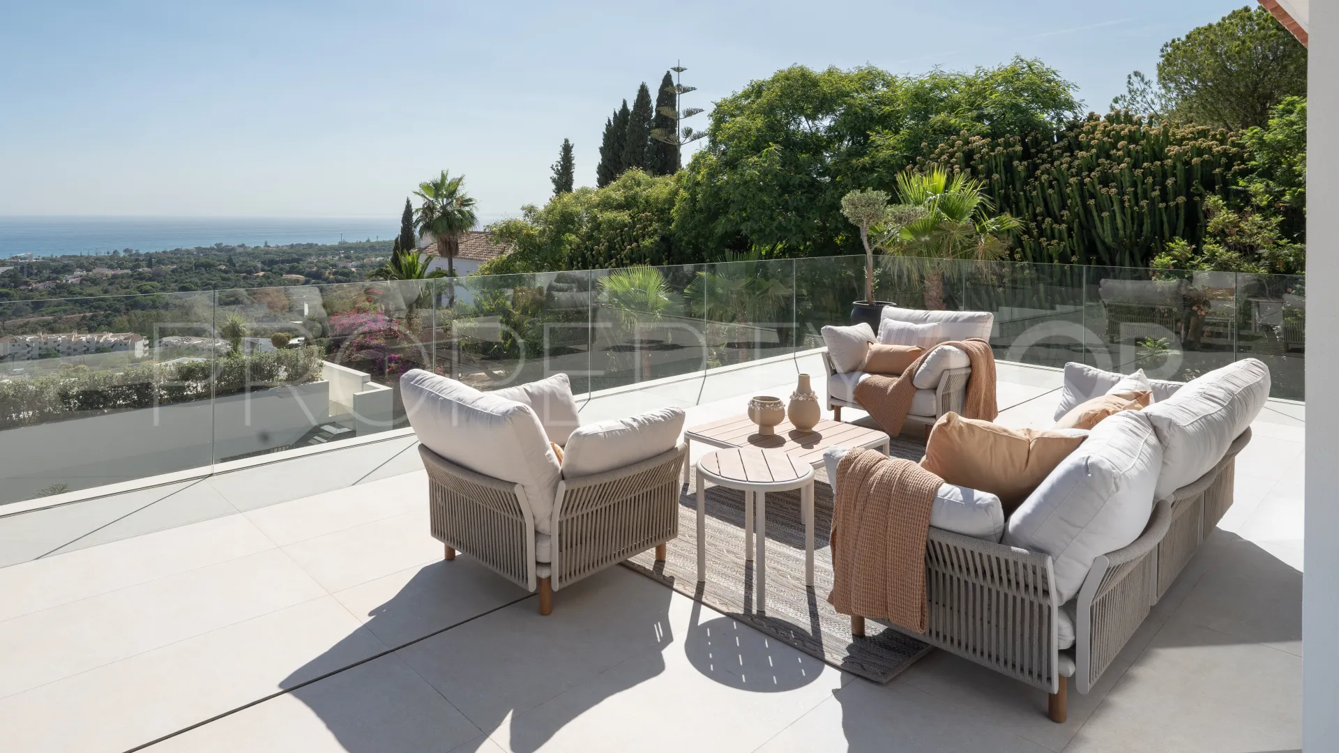 Se vende casa en Elviria
