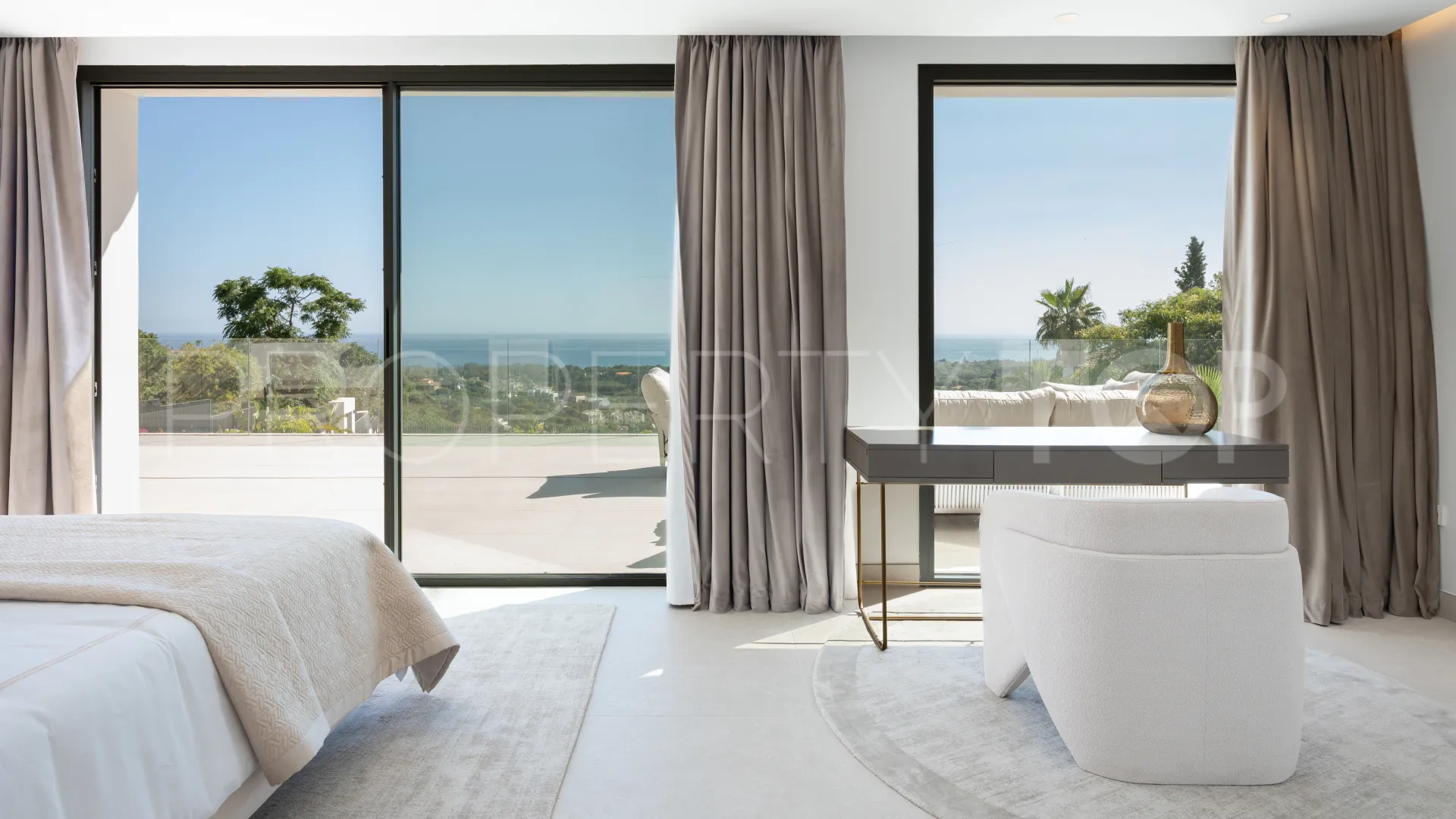 Se vende casa en Elviria