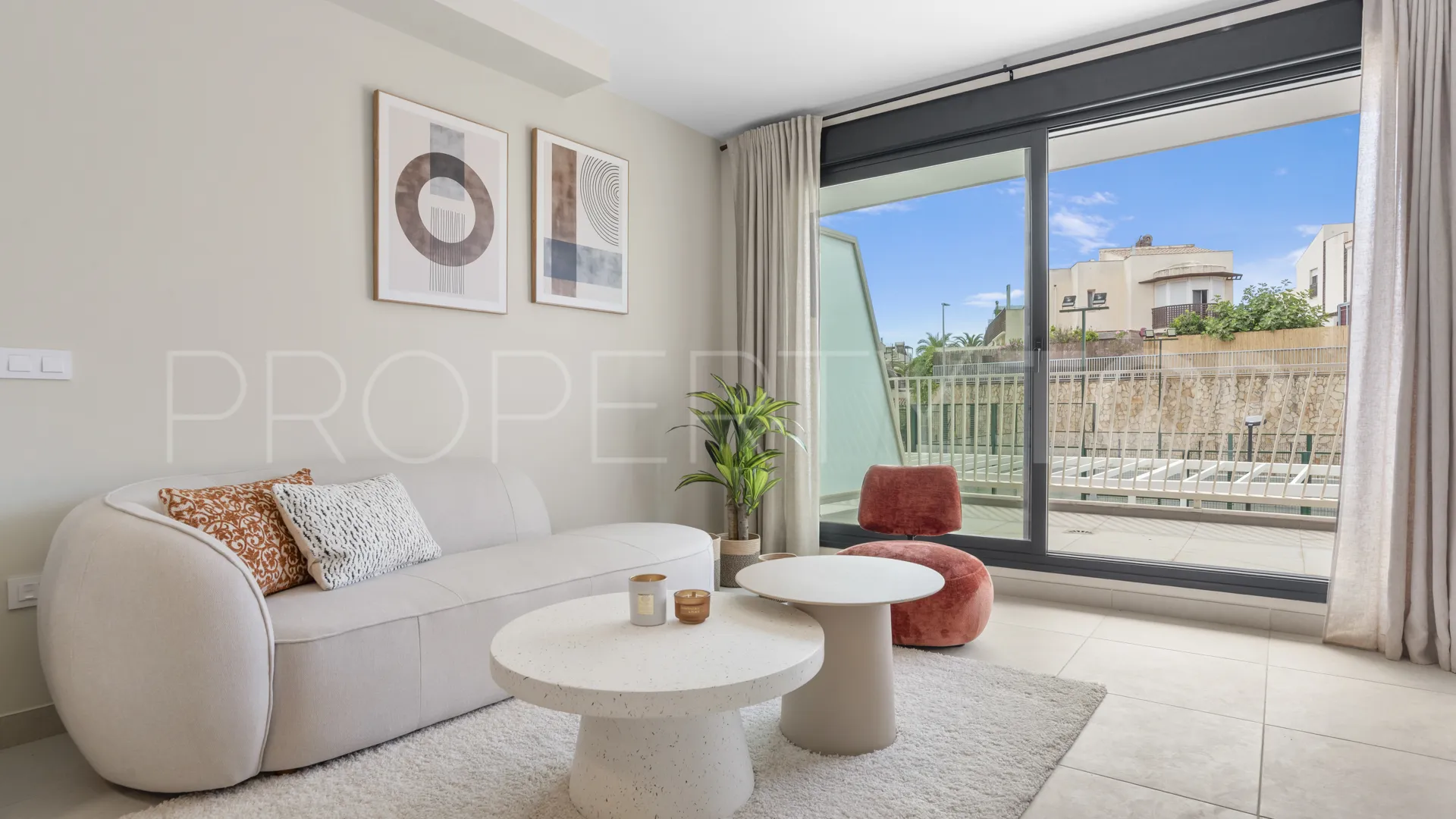 Apartamento en venta de 2 dormitorios en Mijas