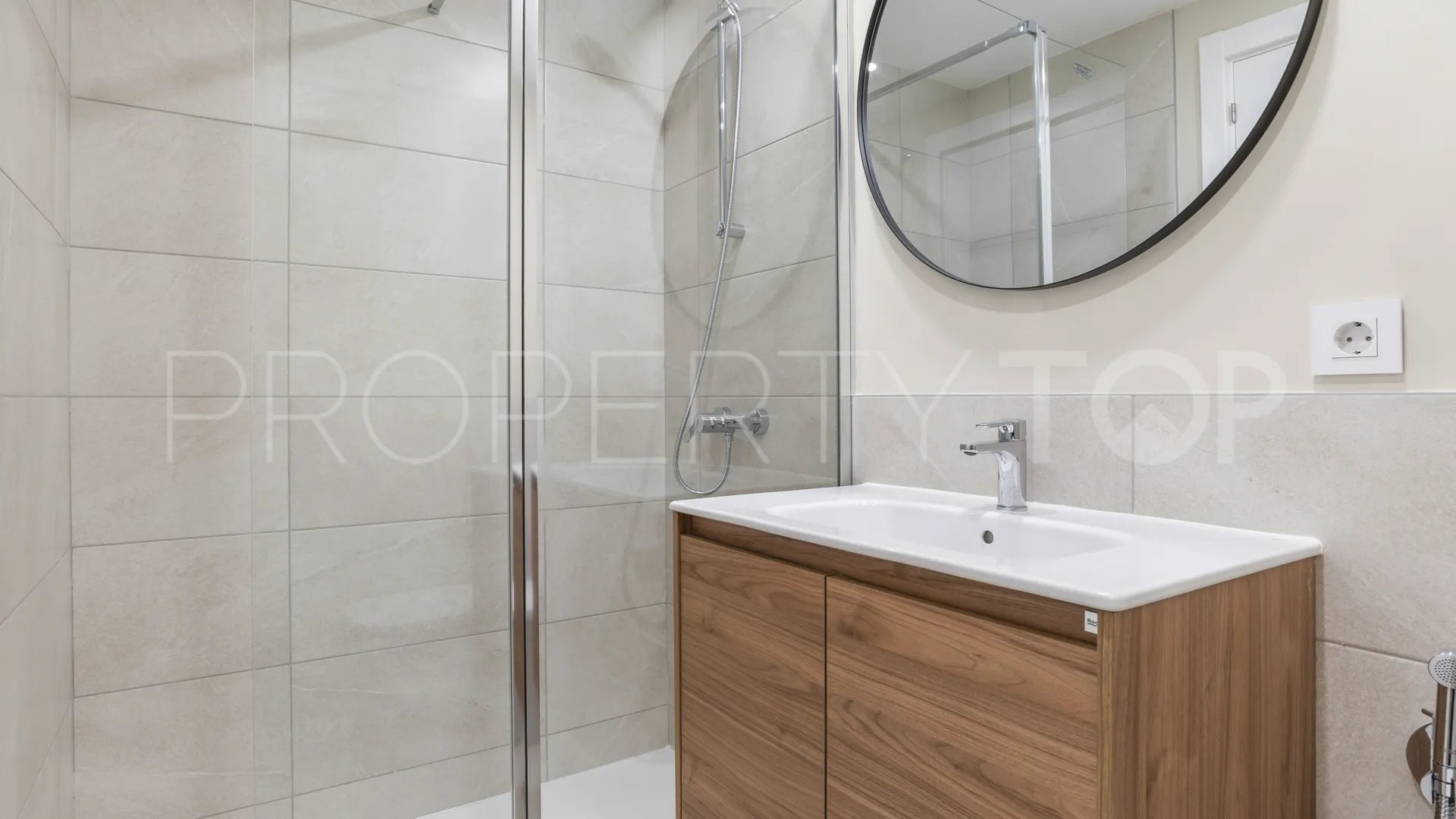Apartamento en venta de 2 dormitorios en Mijas