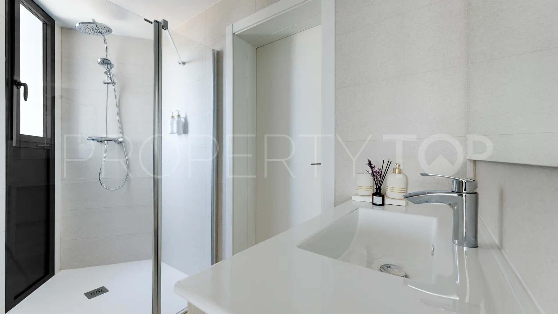2 bedrooms apartment for sale in Playa de Poniente