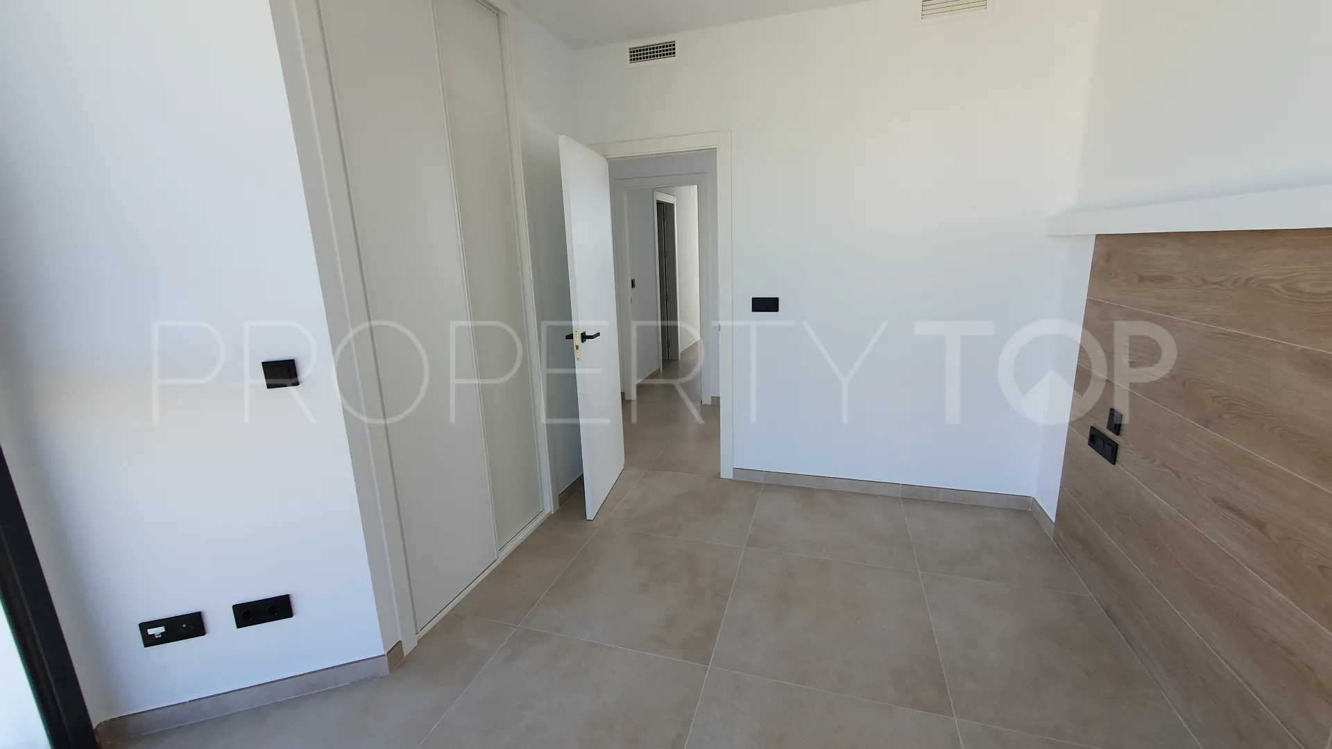 2 bedrooms apartment for sale in Playa de Poniente