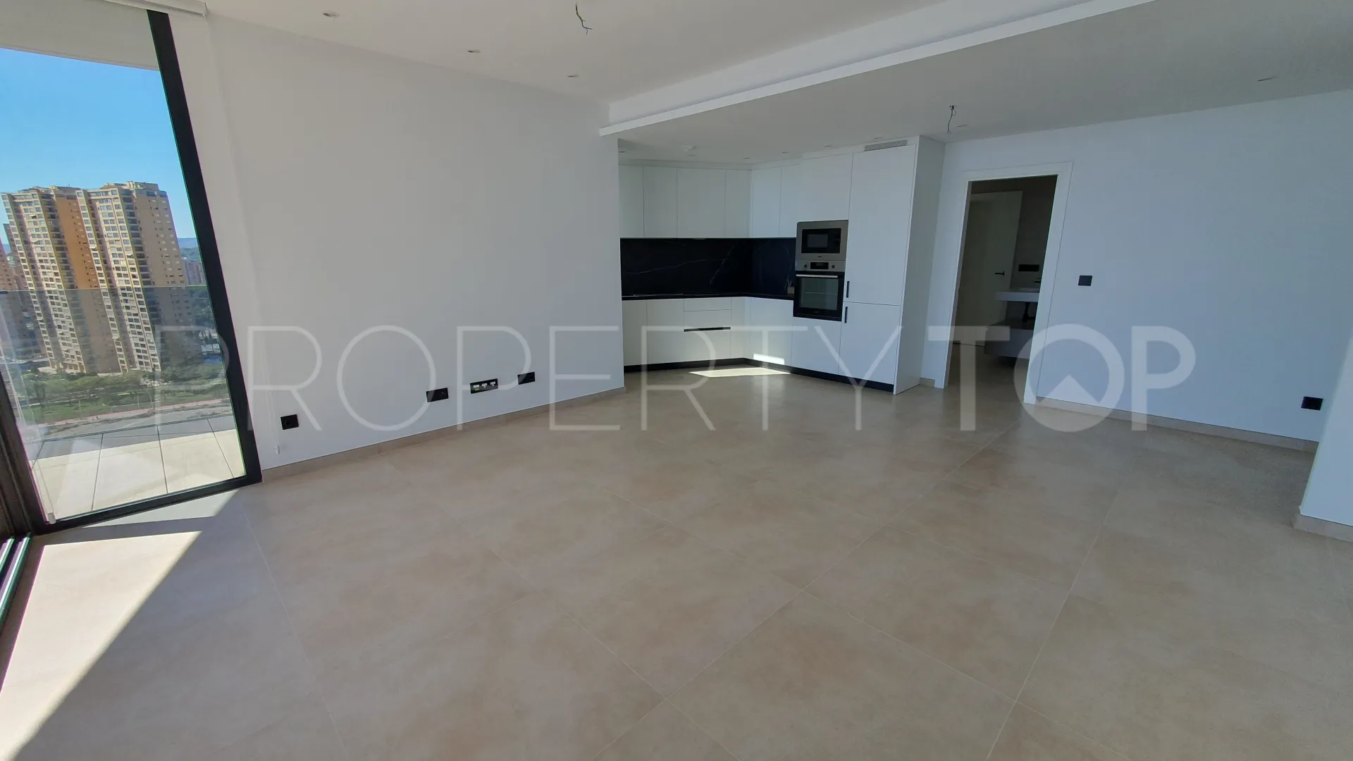 2 bedrooms apartment for sale in Playa de Poniente