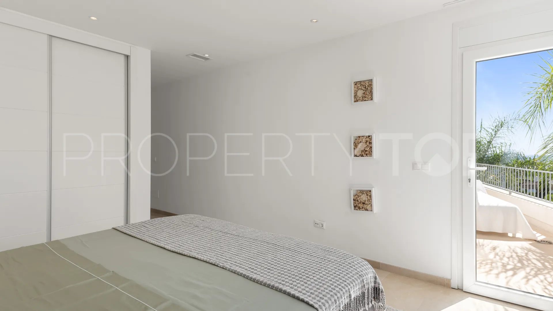 4 bedrooms villa for sale in El Rosario