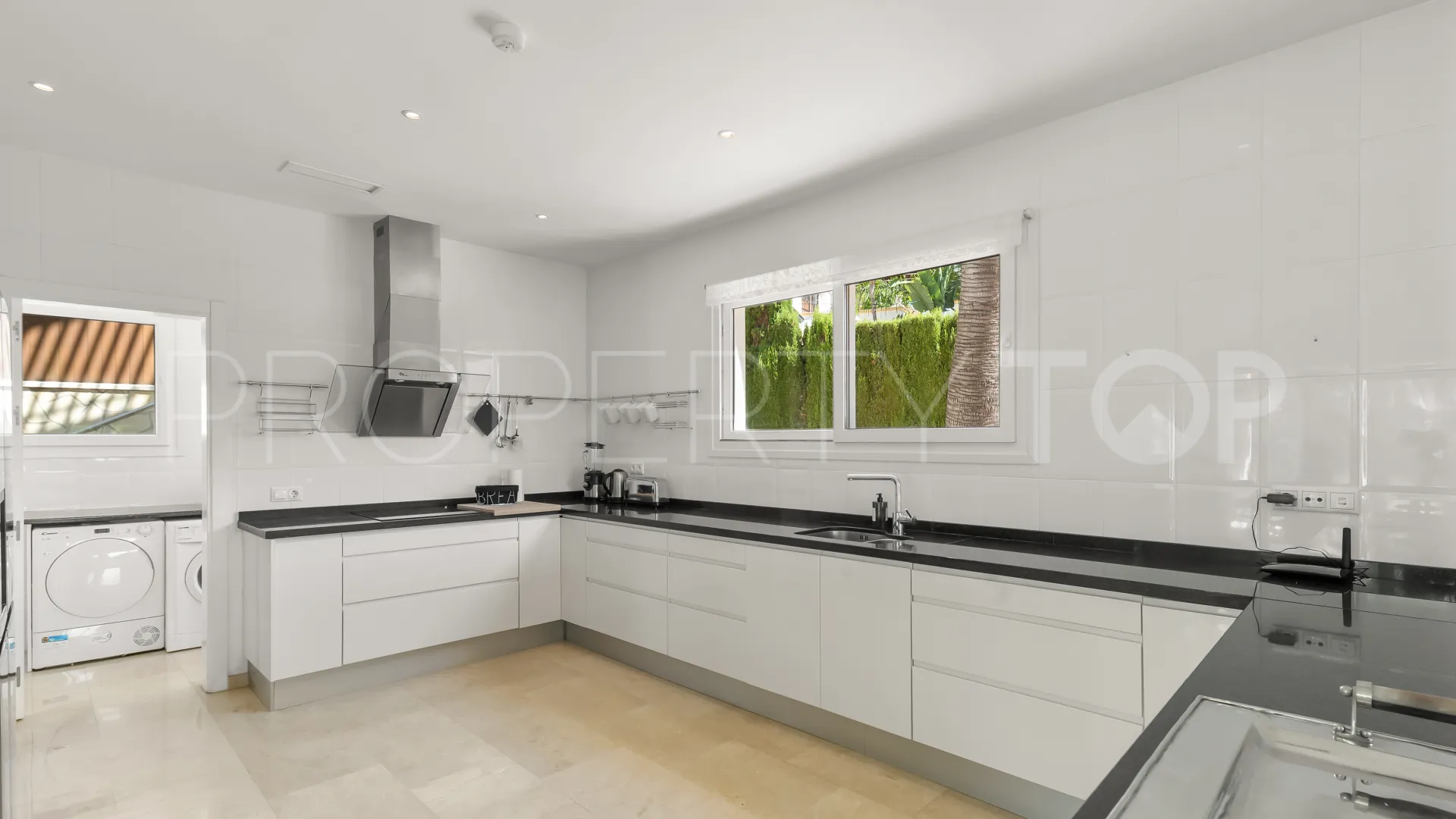 4 bedrooms villa for sale in El Rosario