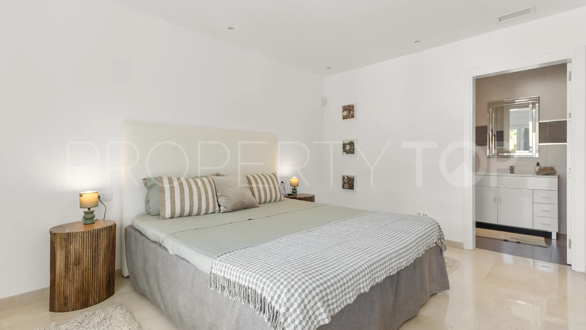 4 bedrooms villa for sale in El Rosario