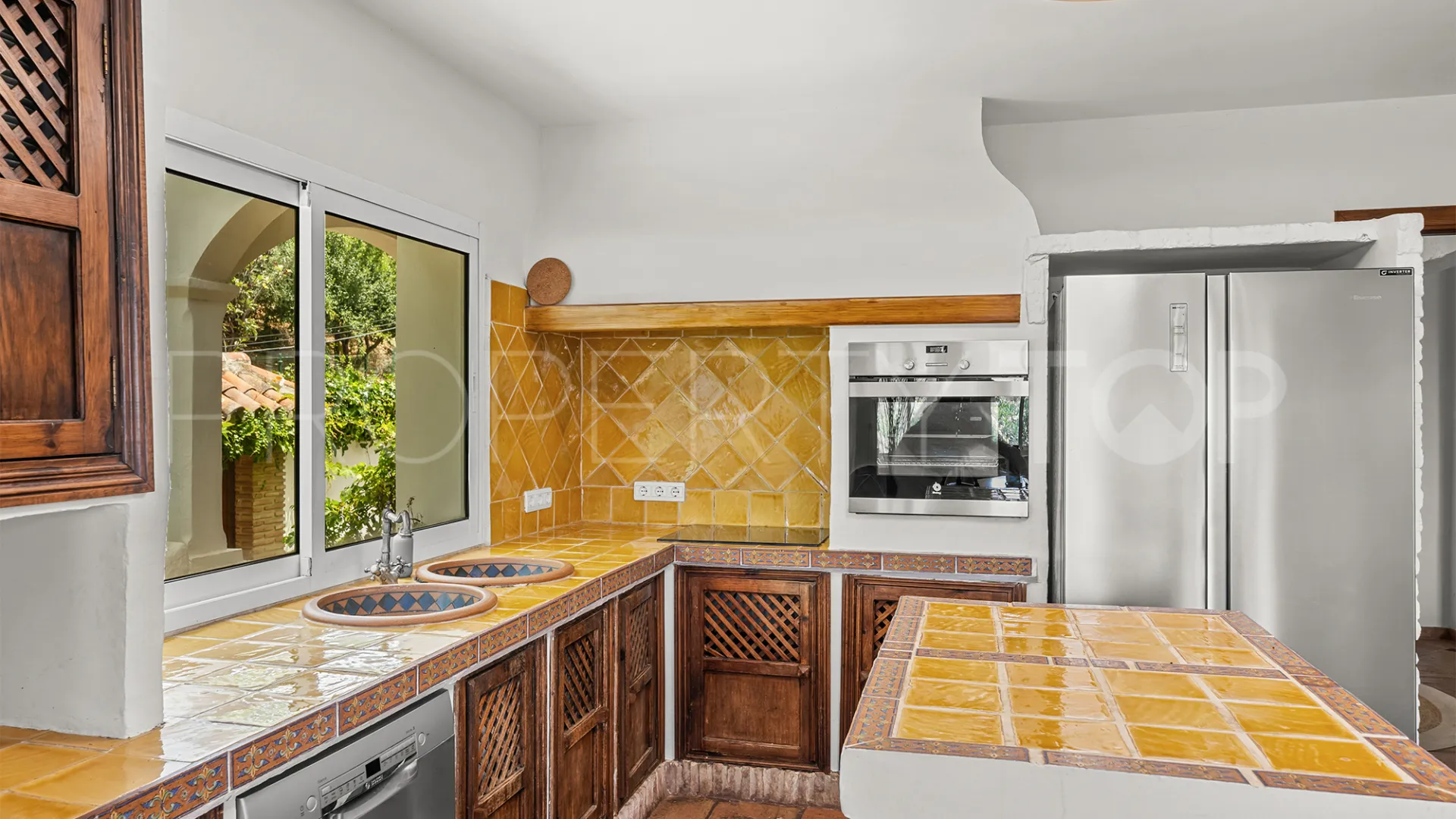 Villa de 8 dormitorios en venta en El Rosario