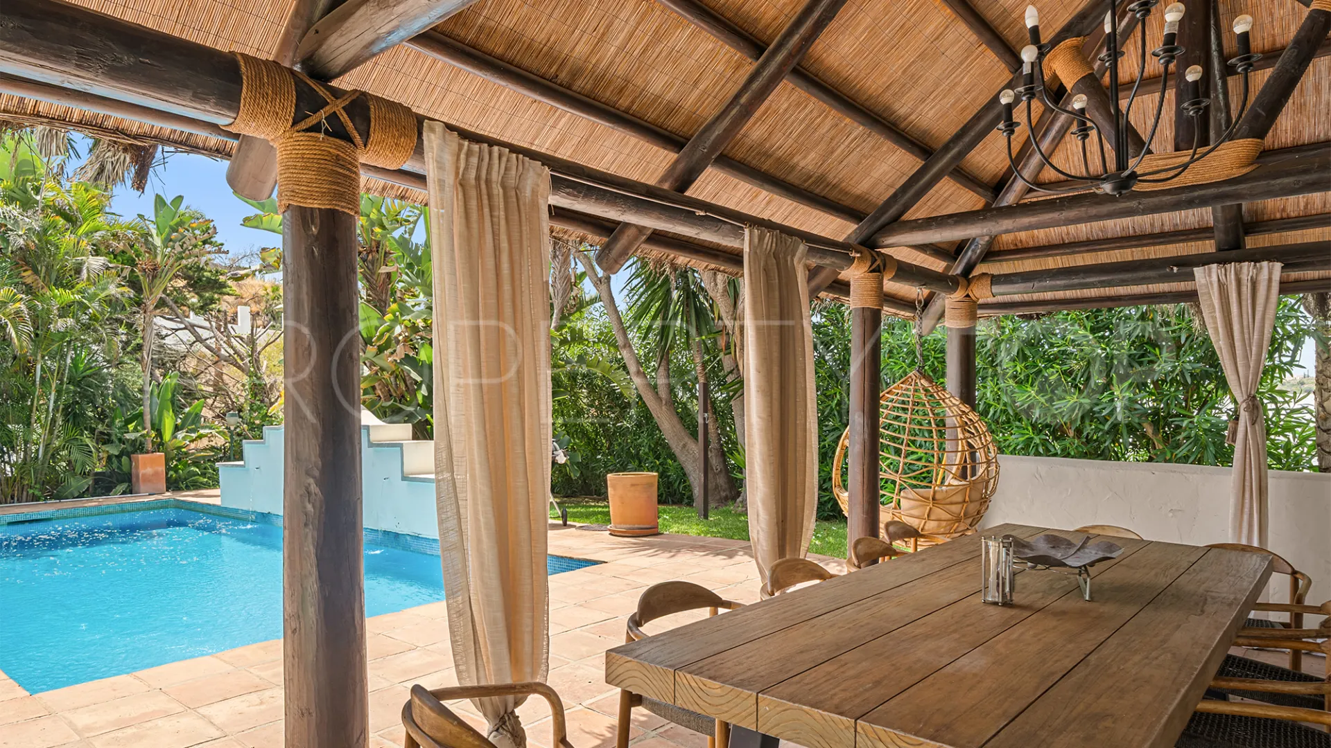 Villa de 8 dormitorios en venta en El Rosario