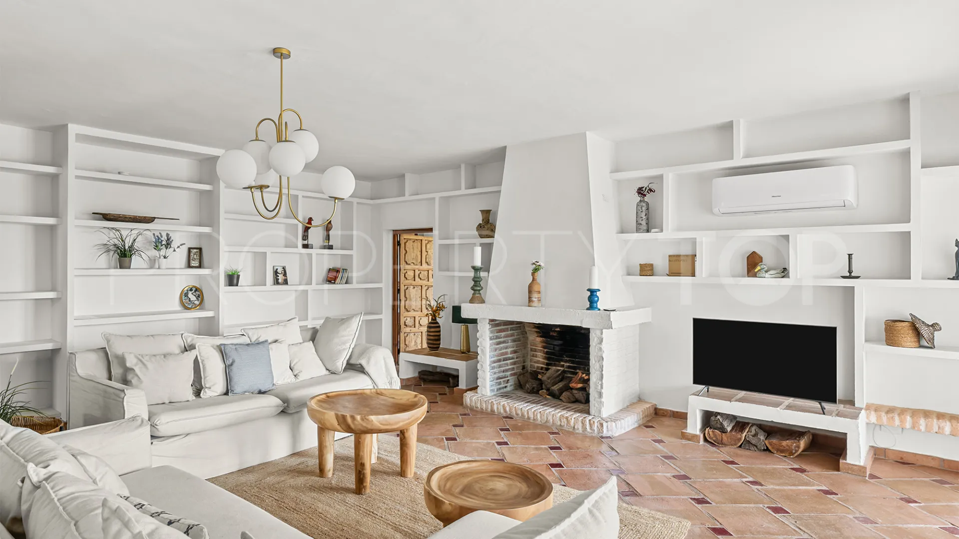 Villa de 8 dormitorios en venta en El Rosario