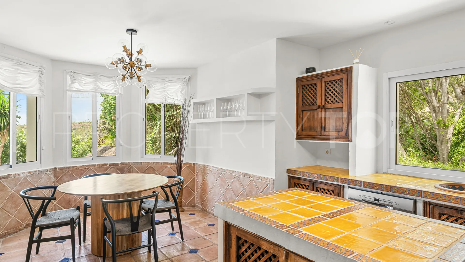 Villa de 8 dormitorios en venta en El Rosario