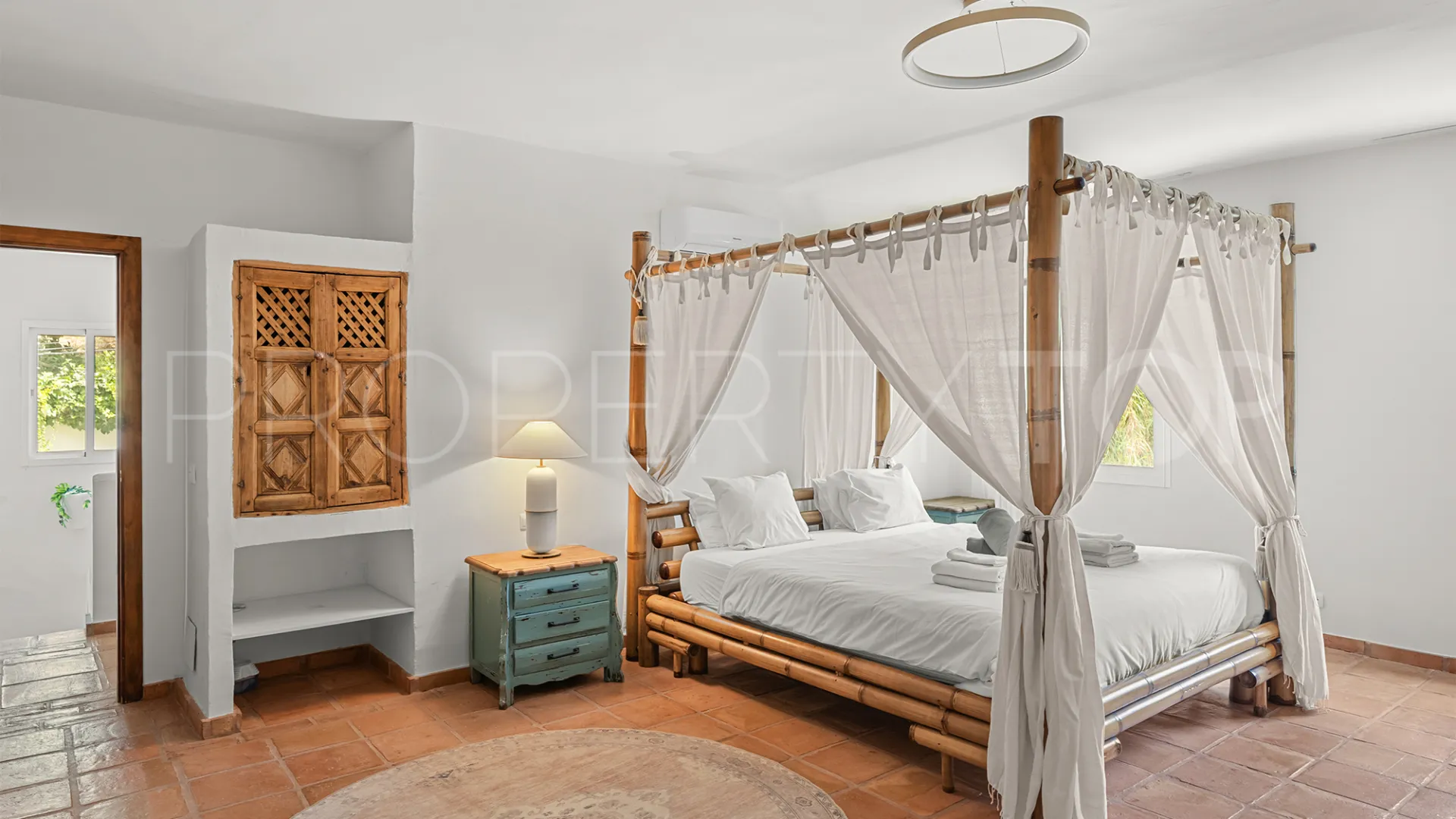 Villa de 8 dormitorios en venta en El Rosario