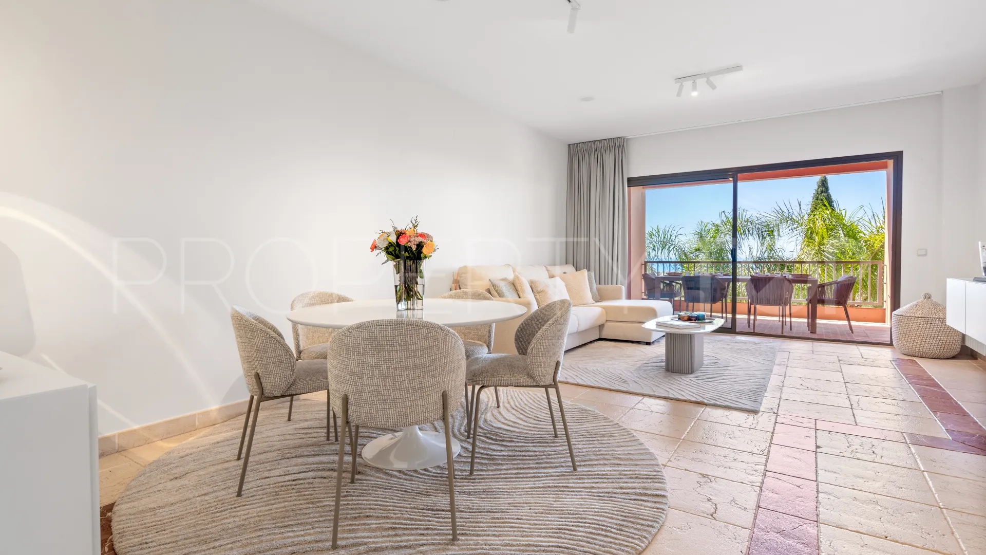 Comprar apartamento en Los Flamingos Golf