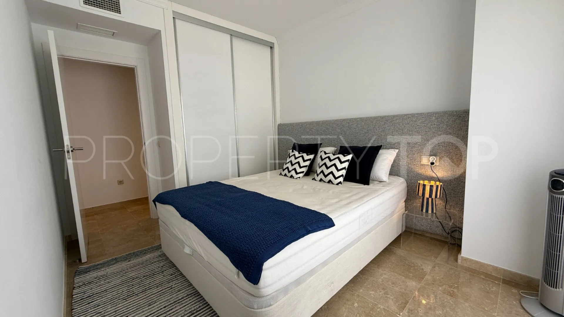 Apartment for sale in La Mairena