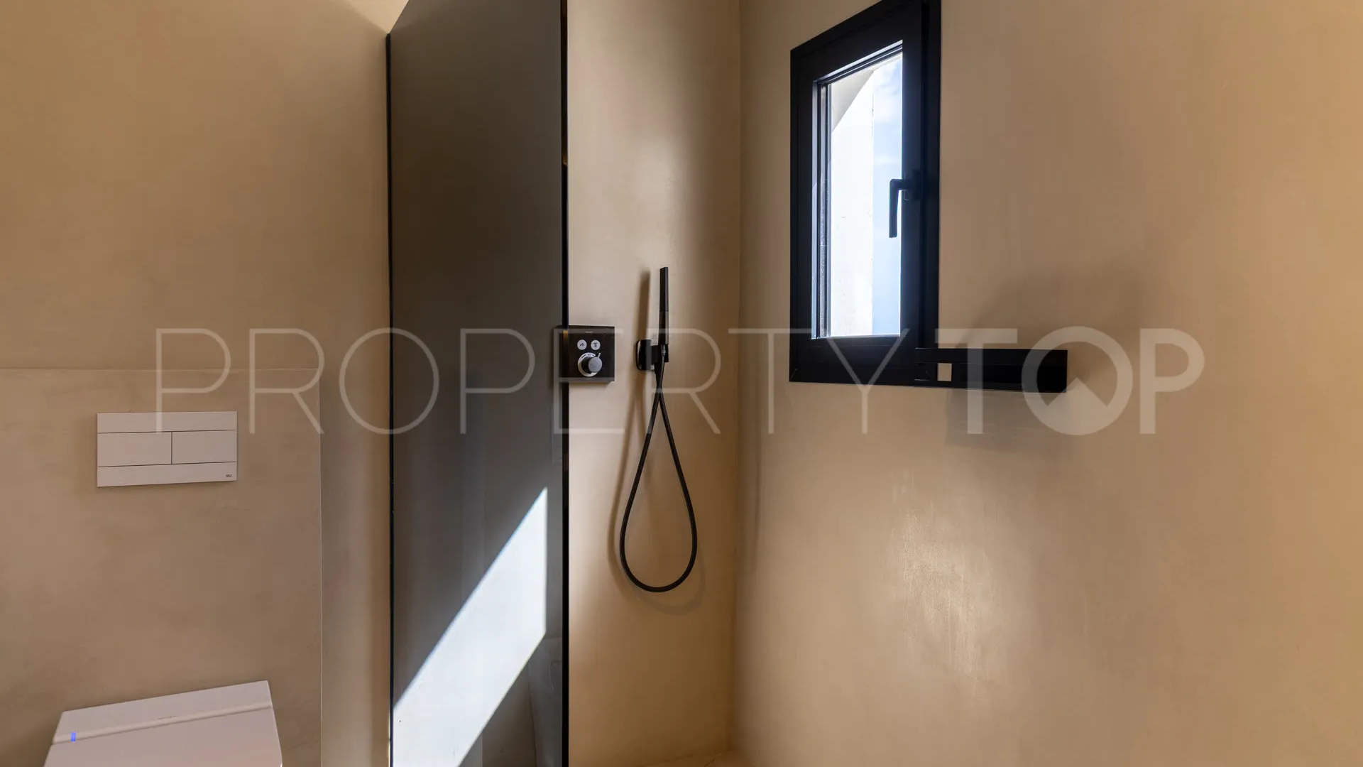 Hacienda las Chapas, villa en venta con 6 dormitorios