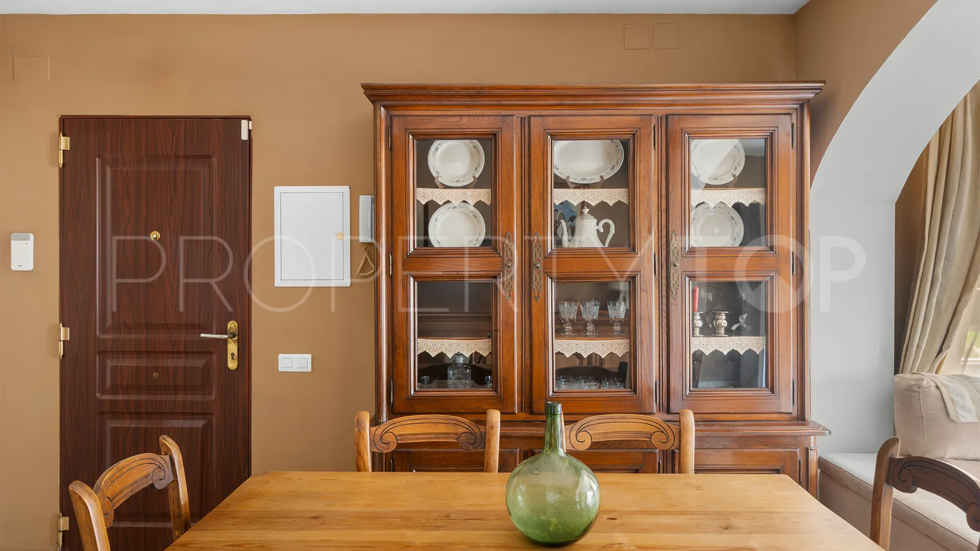 Apartamento planta baja en venta con 3 dormitorios en Nueva Andalucia