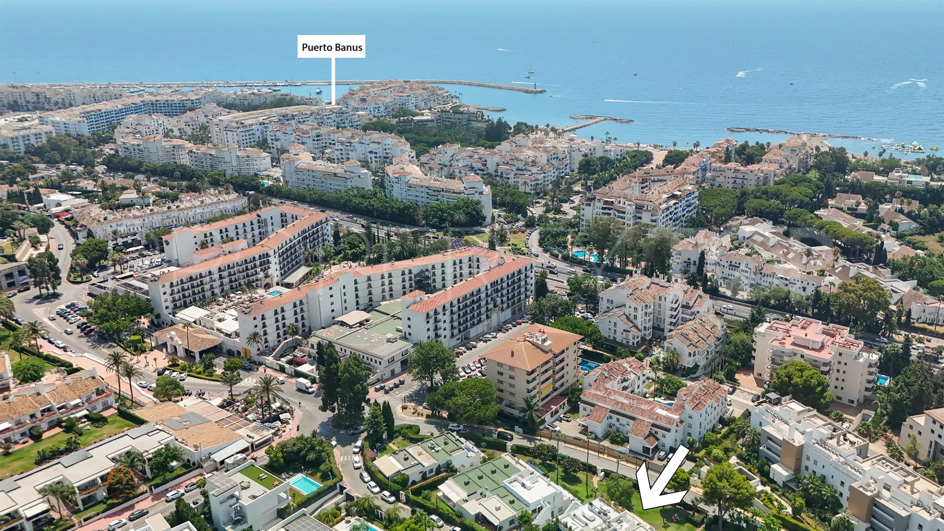 Apartamento planta baja en venta con 3 dormitorios en Nueva Andalucia