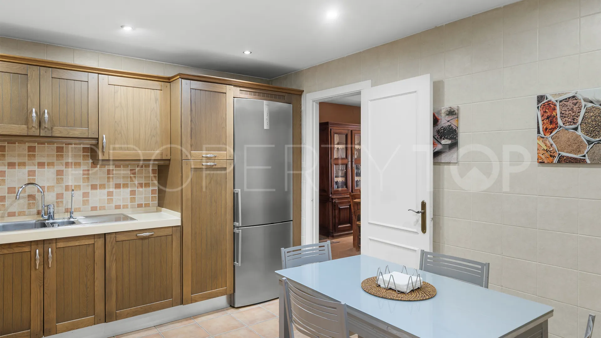 Apartamento planta baja en venta con 3 dormitorios en Nueva Andalucia