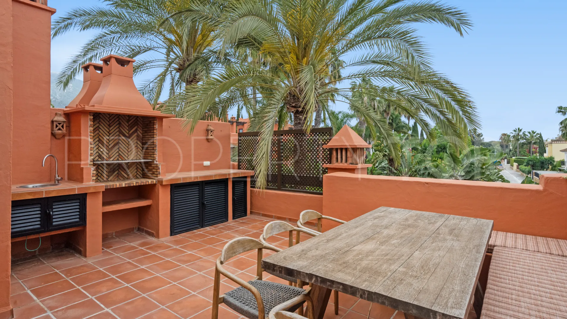 Buy town house in Altos de Puente Romano