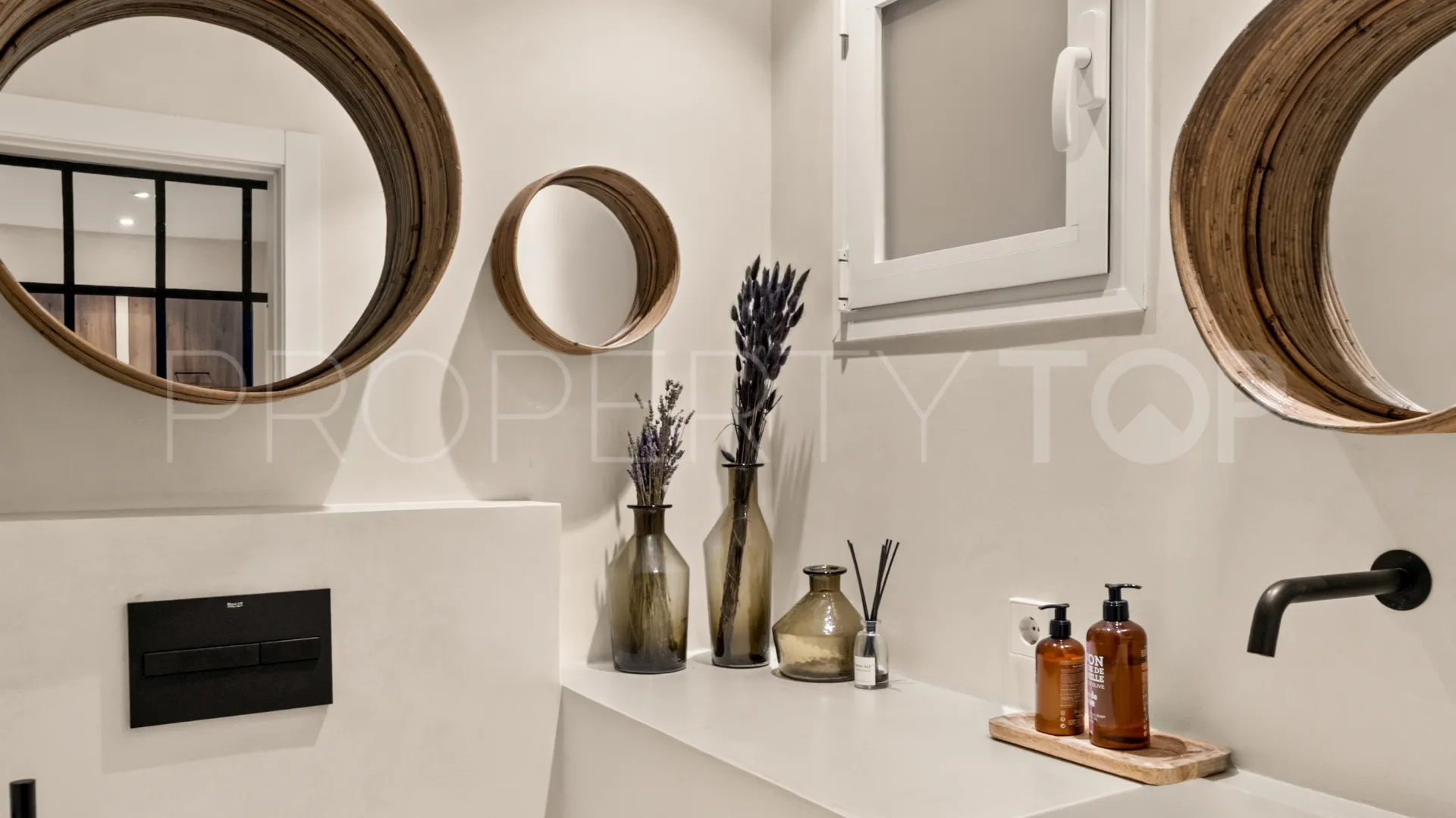 Buy town house in Altos de Puente Romano