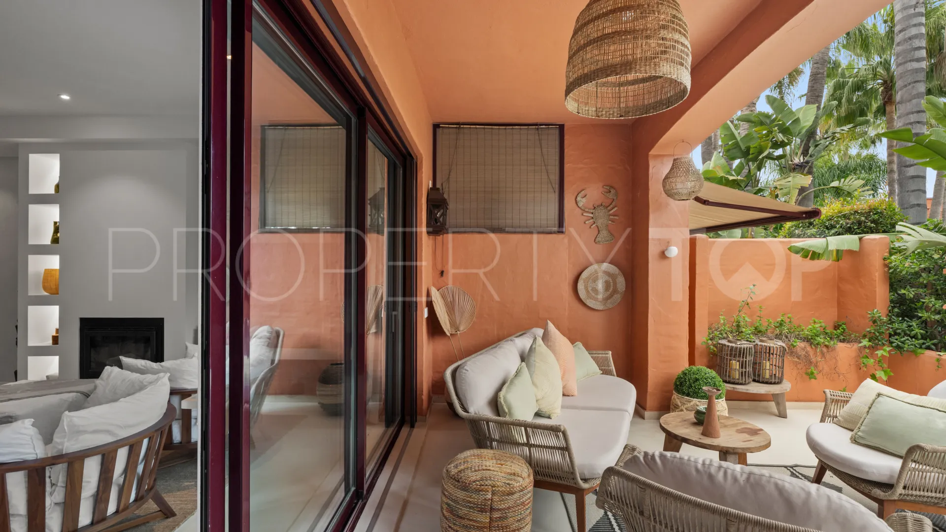 Buy town house in Altos de Puente Romano