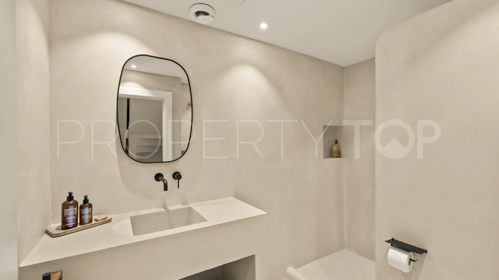Buy town house in Altos de Puente Romano