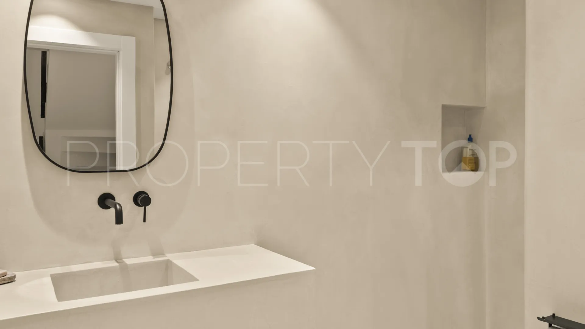 Buy town house in Altos de Puente Romano
