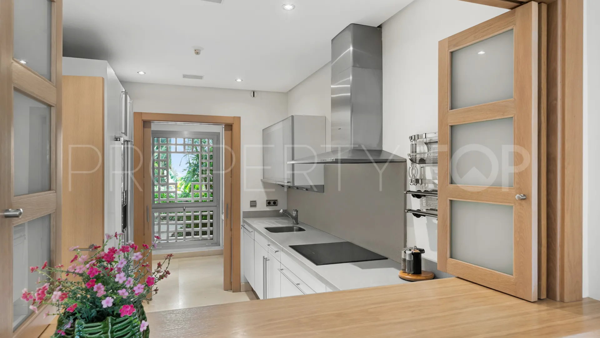 Apartment for sale in Marbella Golden Mile