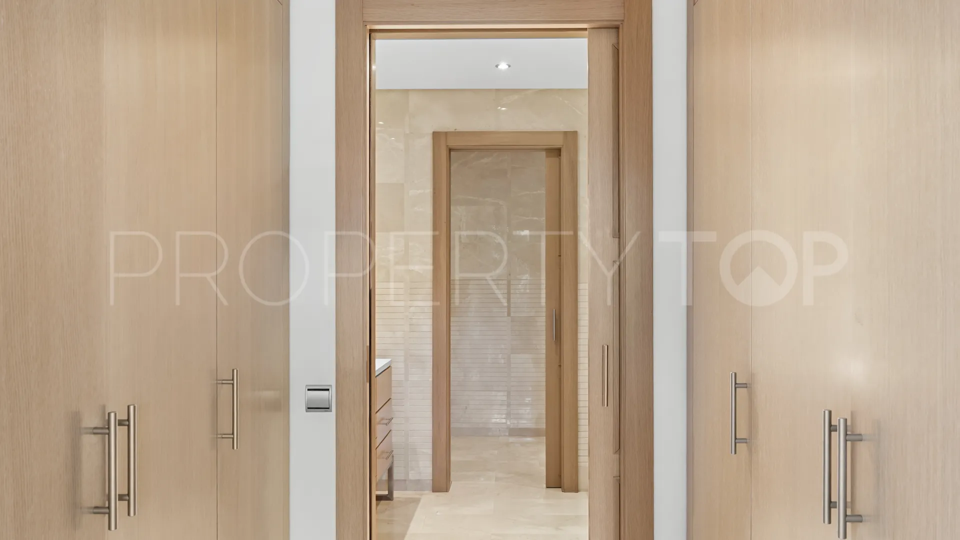 Apartment for sale in Marbella Golden Mile