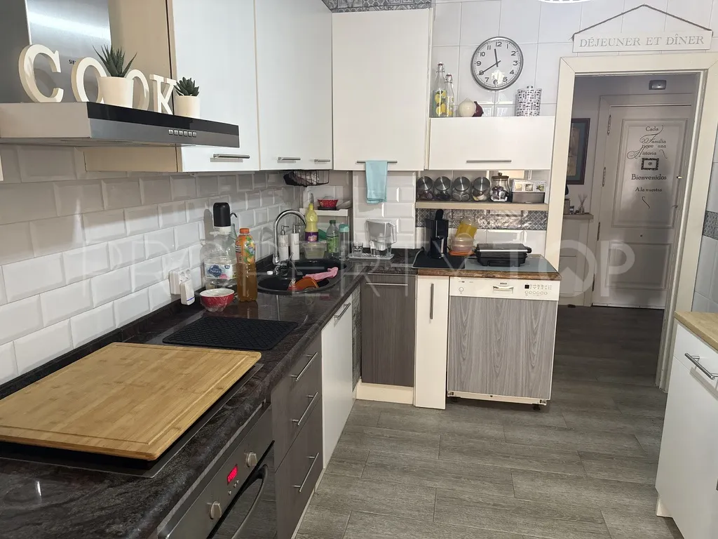 3 bedrooms apartment in Estepona Town for sale