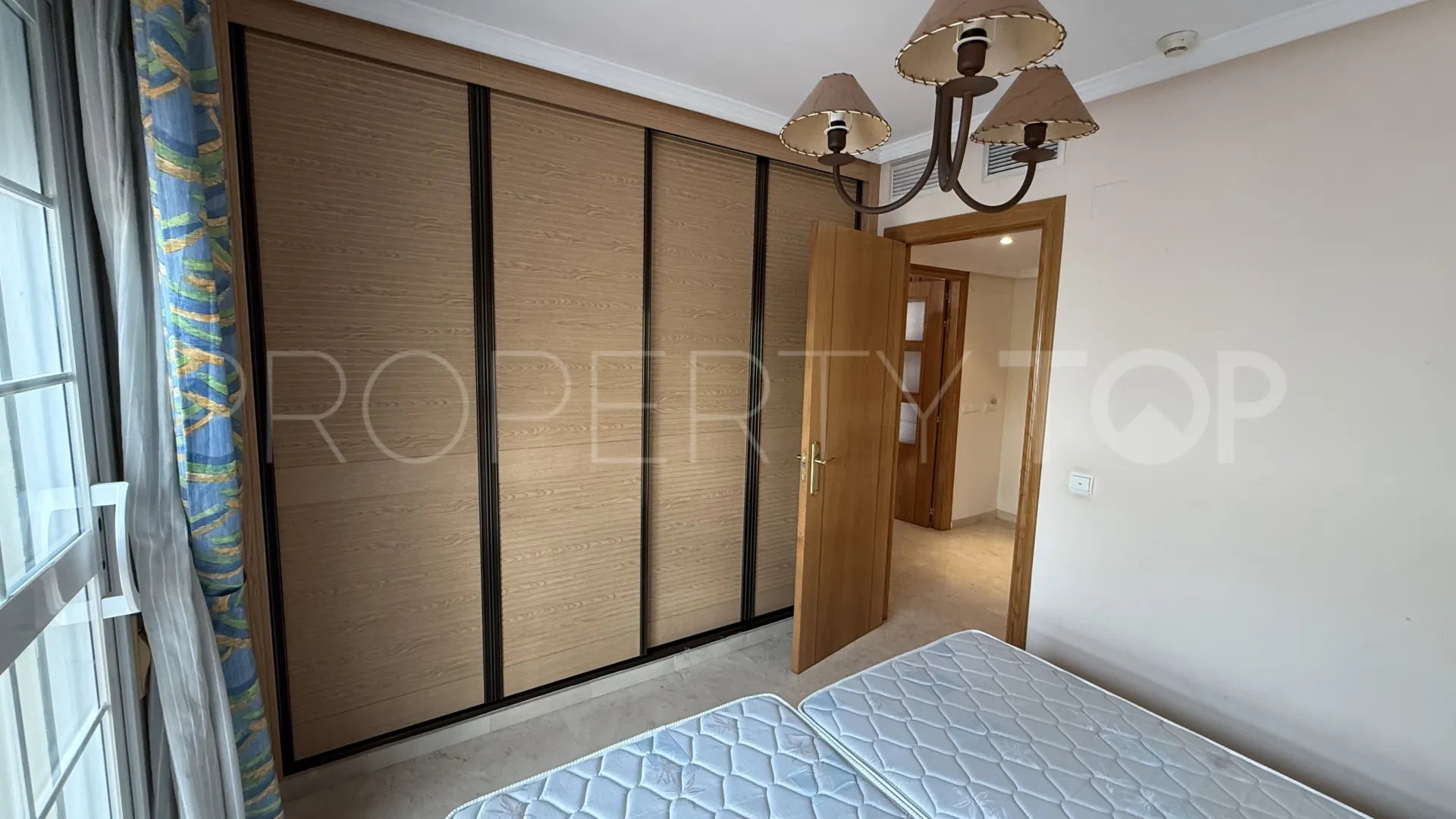 Ático con 2 dormitorios a la venta en Torrequebrada