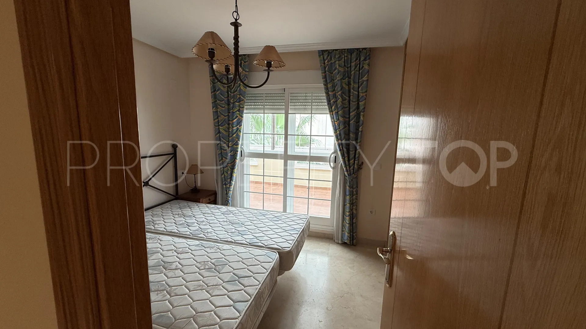 Ático con 2 dormitorios a la venta en Torrequebrada