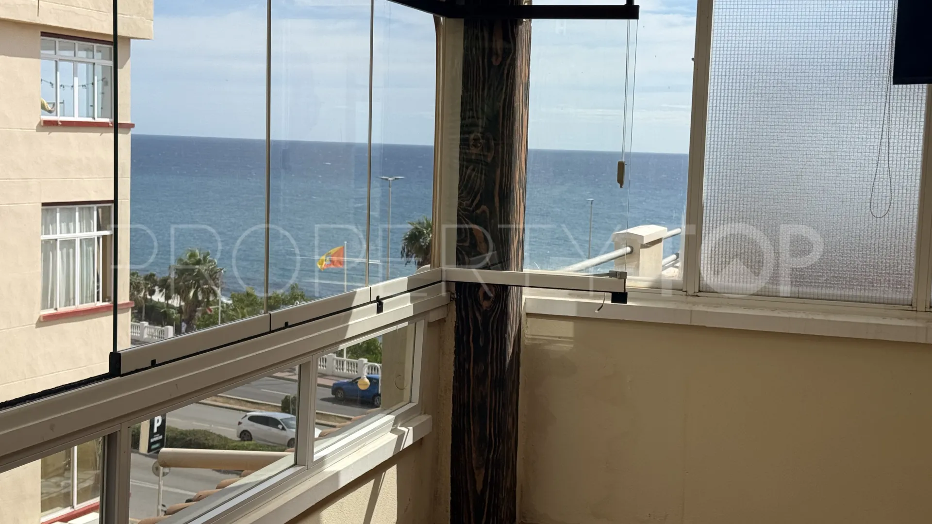 Ático con 2 dormitorios a la venta en Torrequebrada